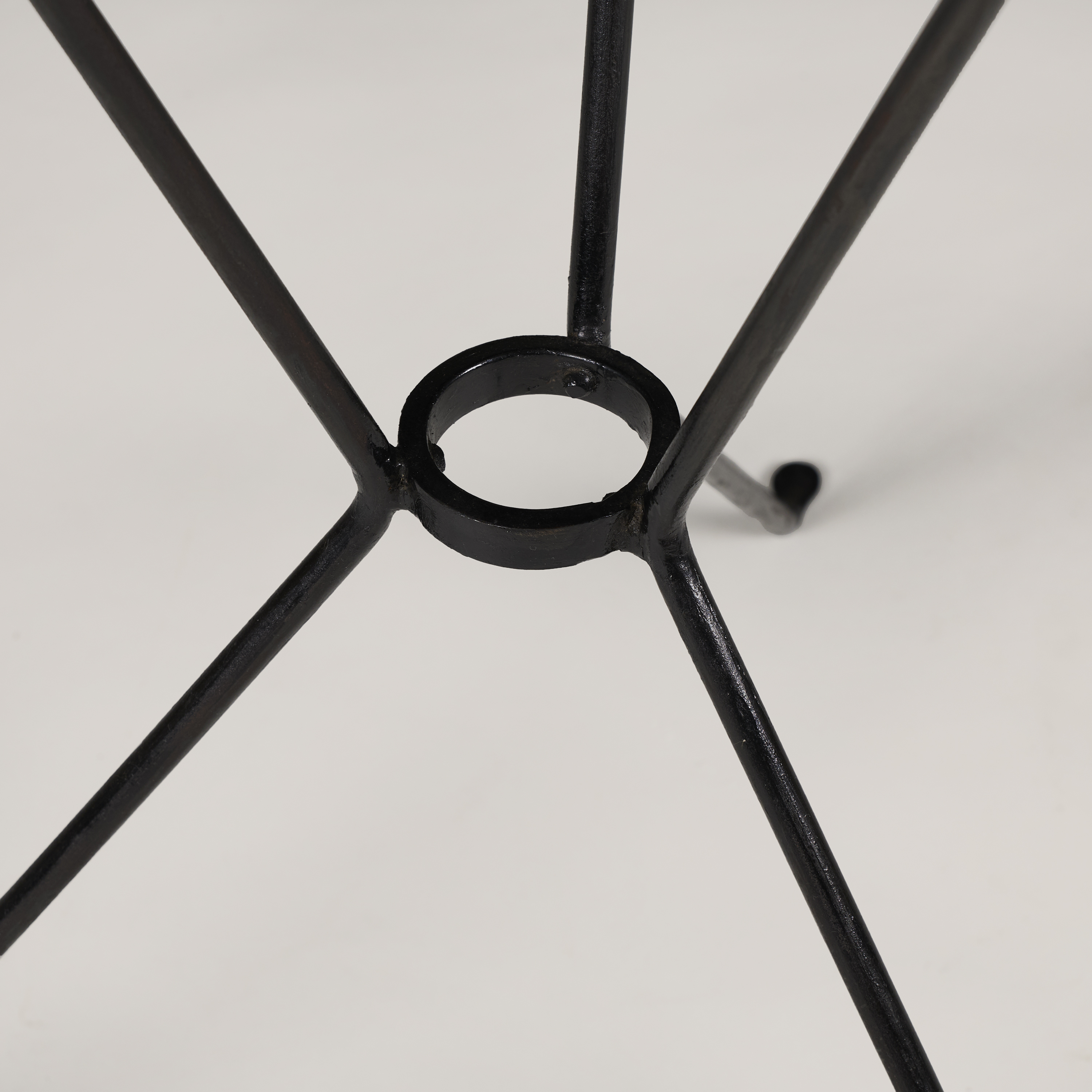 Comtejmf Tables Valerie Wade 24 150 V1