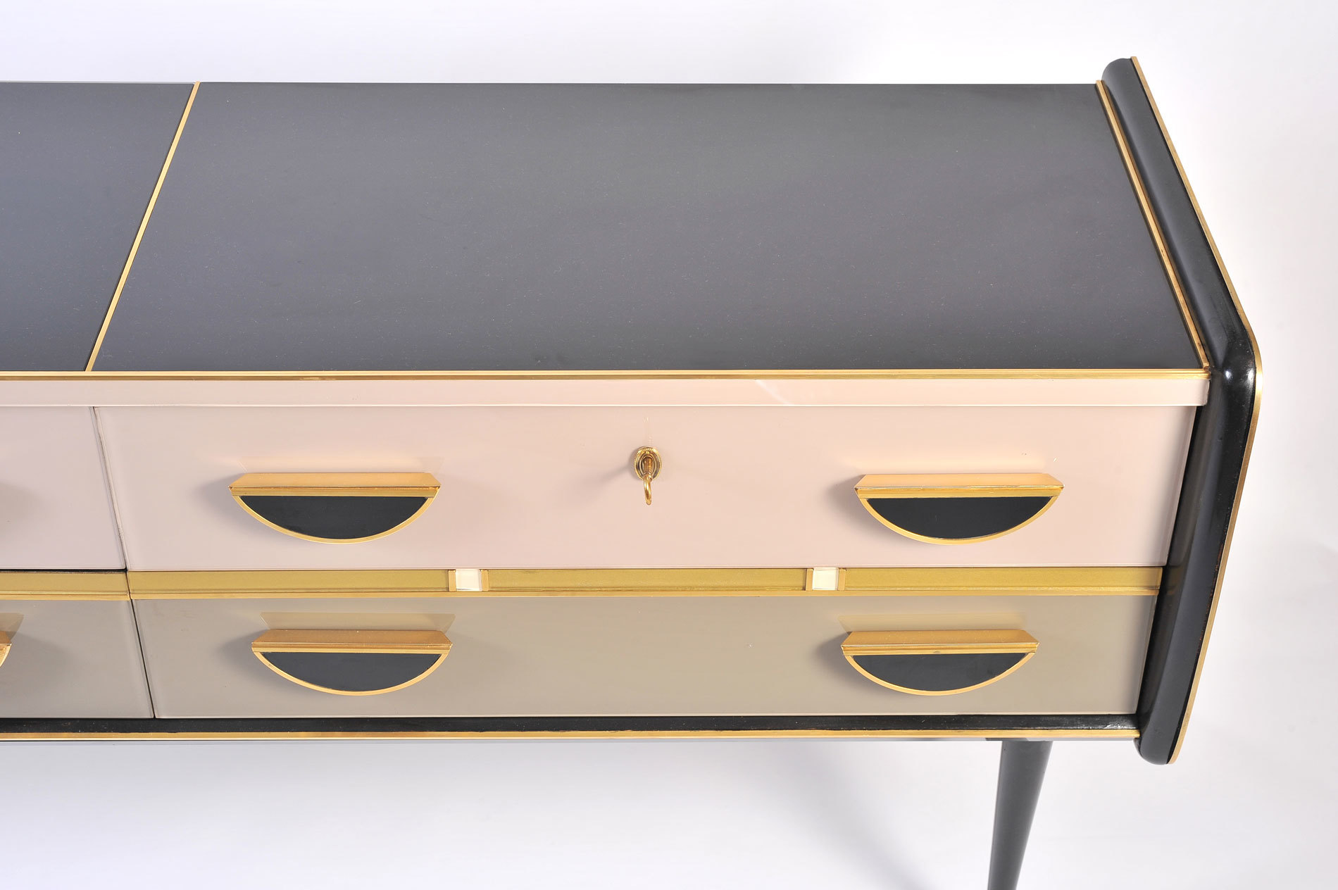 1950S Italian Pinkblack Chest 06