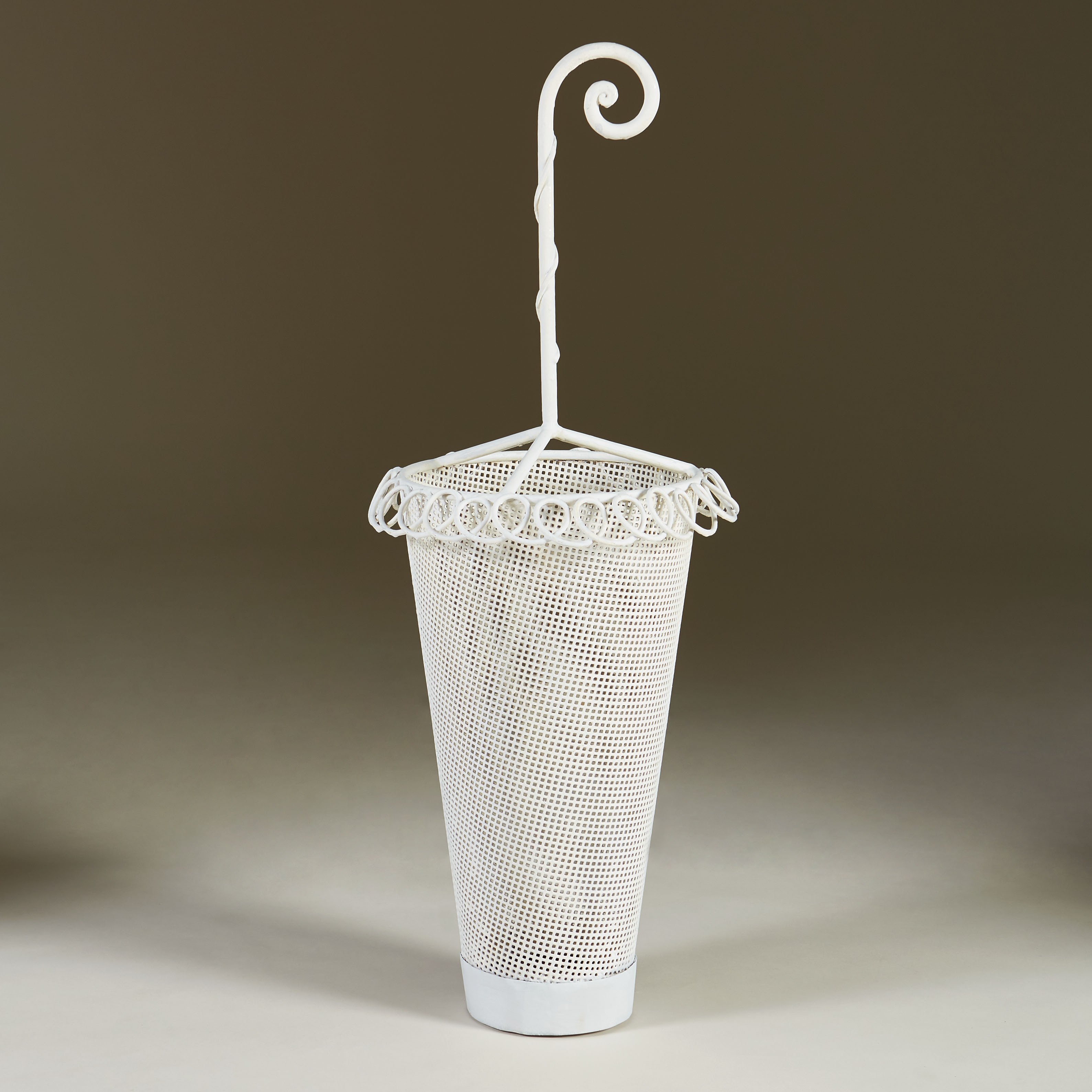 Mm Umbrella Stand Valerie Wade 0080 V1