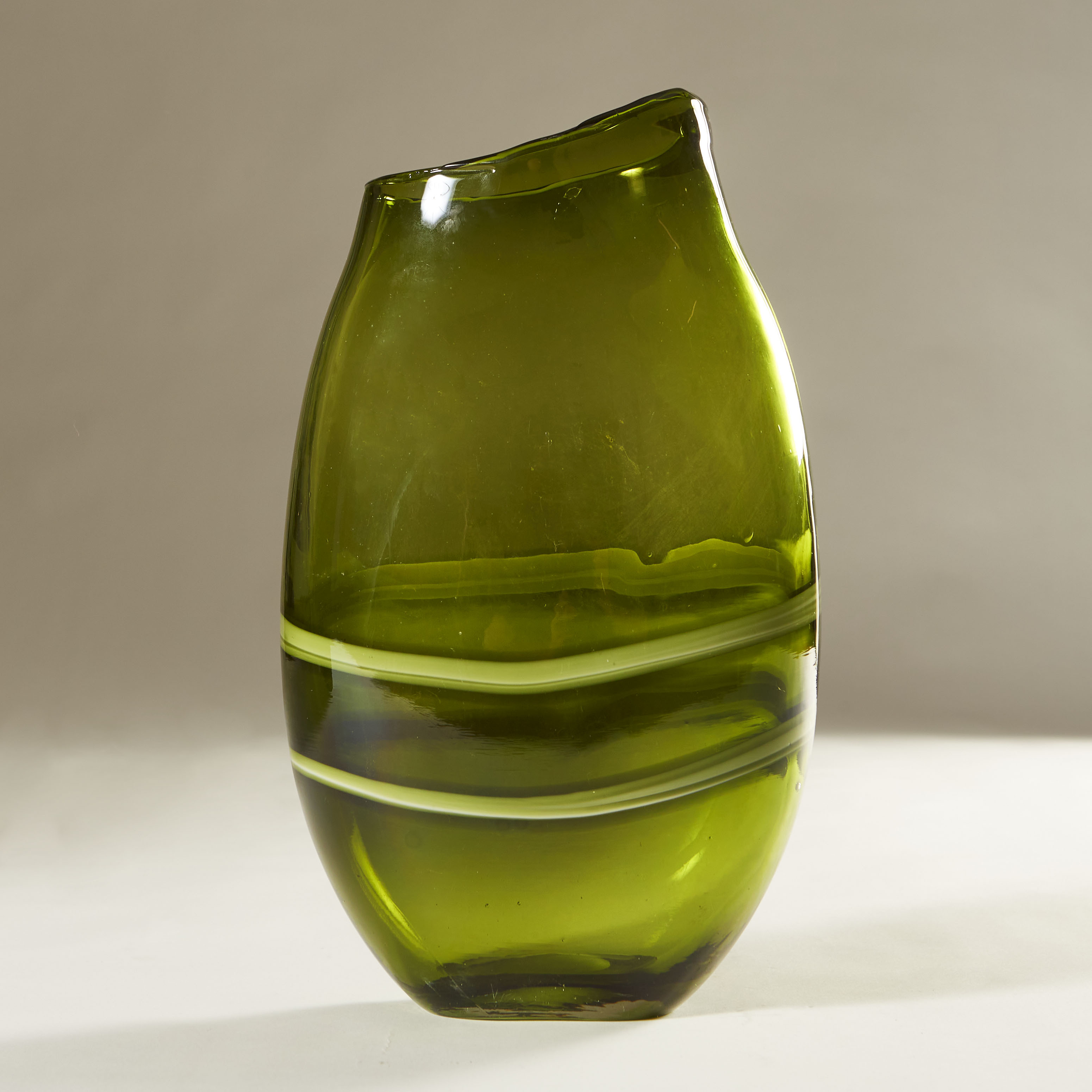 Large Green Vase 0137 V1