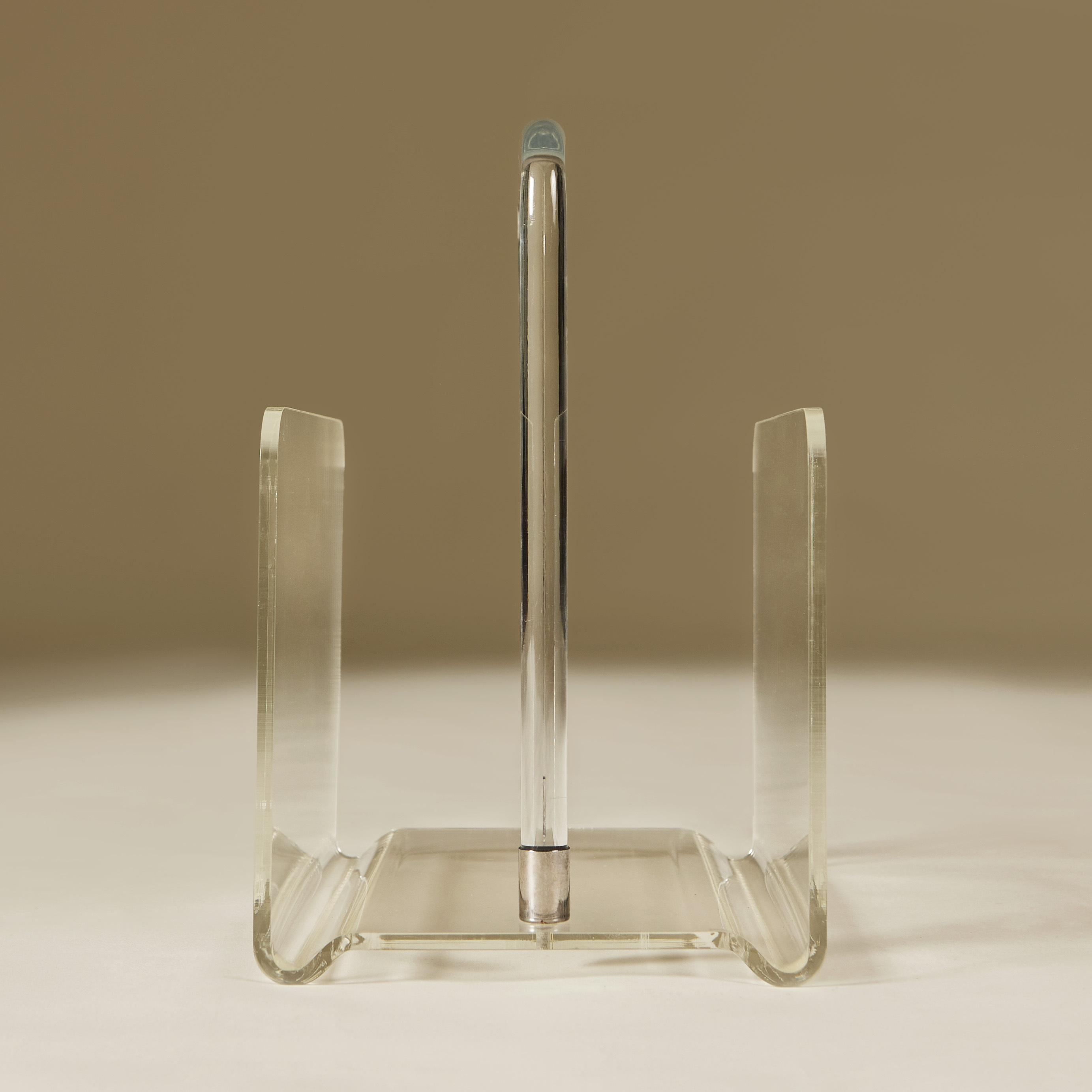 Lucite Magazine Rack 048 V1