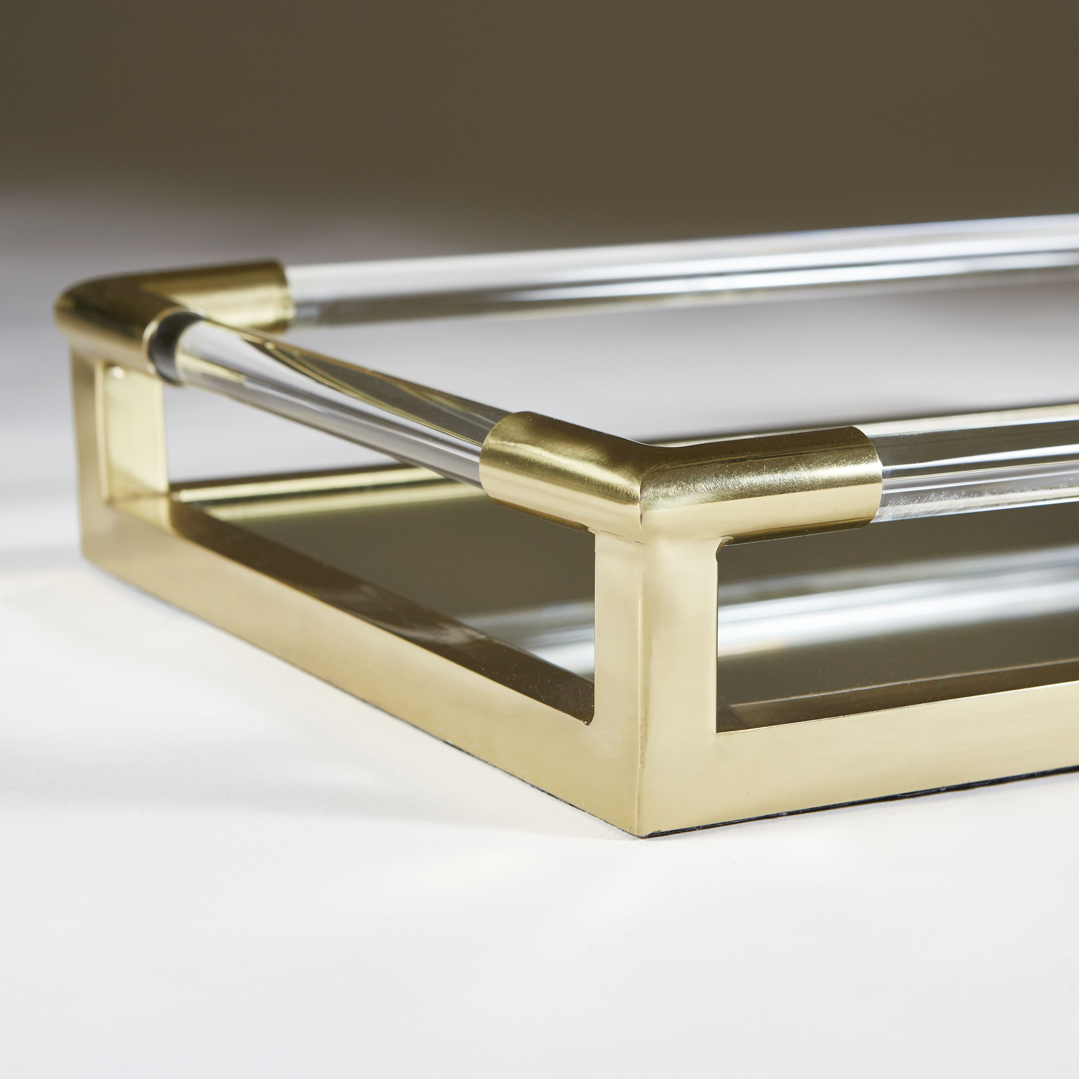Us Lucite And Brass Tray 0119 V1