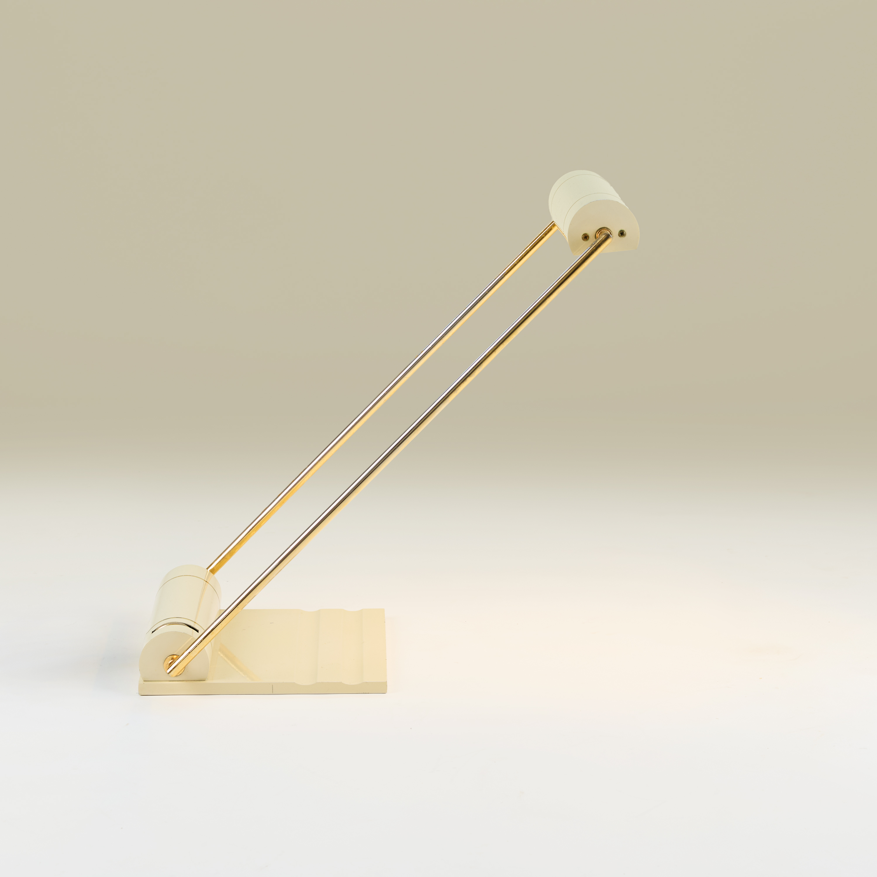 George Kovacs Deask Lamp Valerie Wade 27 054 V1