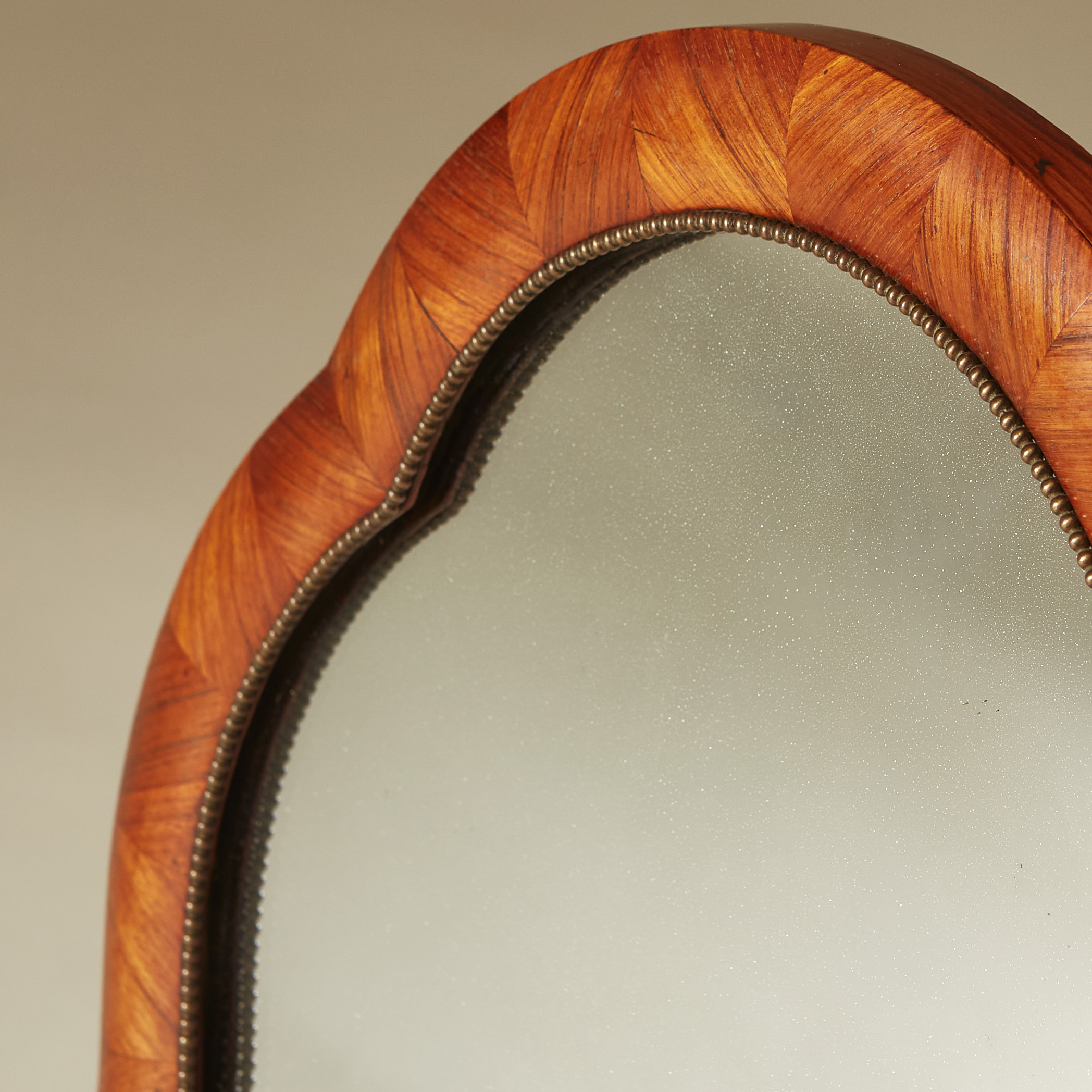 Walnut Dressing Table Mirror 0015 V1