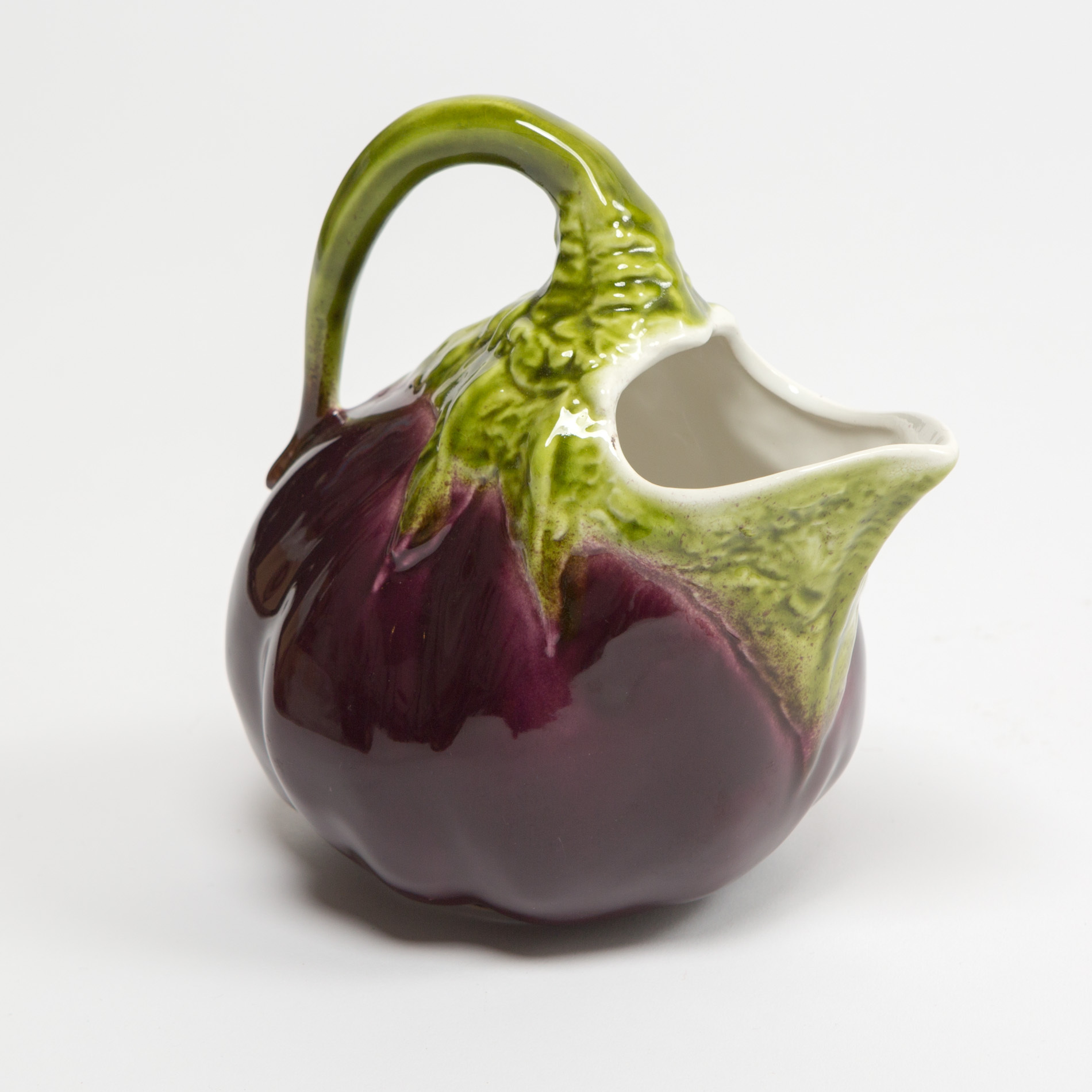 https://www.valeriewade.com/uploads/Aubergine-Jug00001.jpg