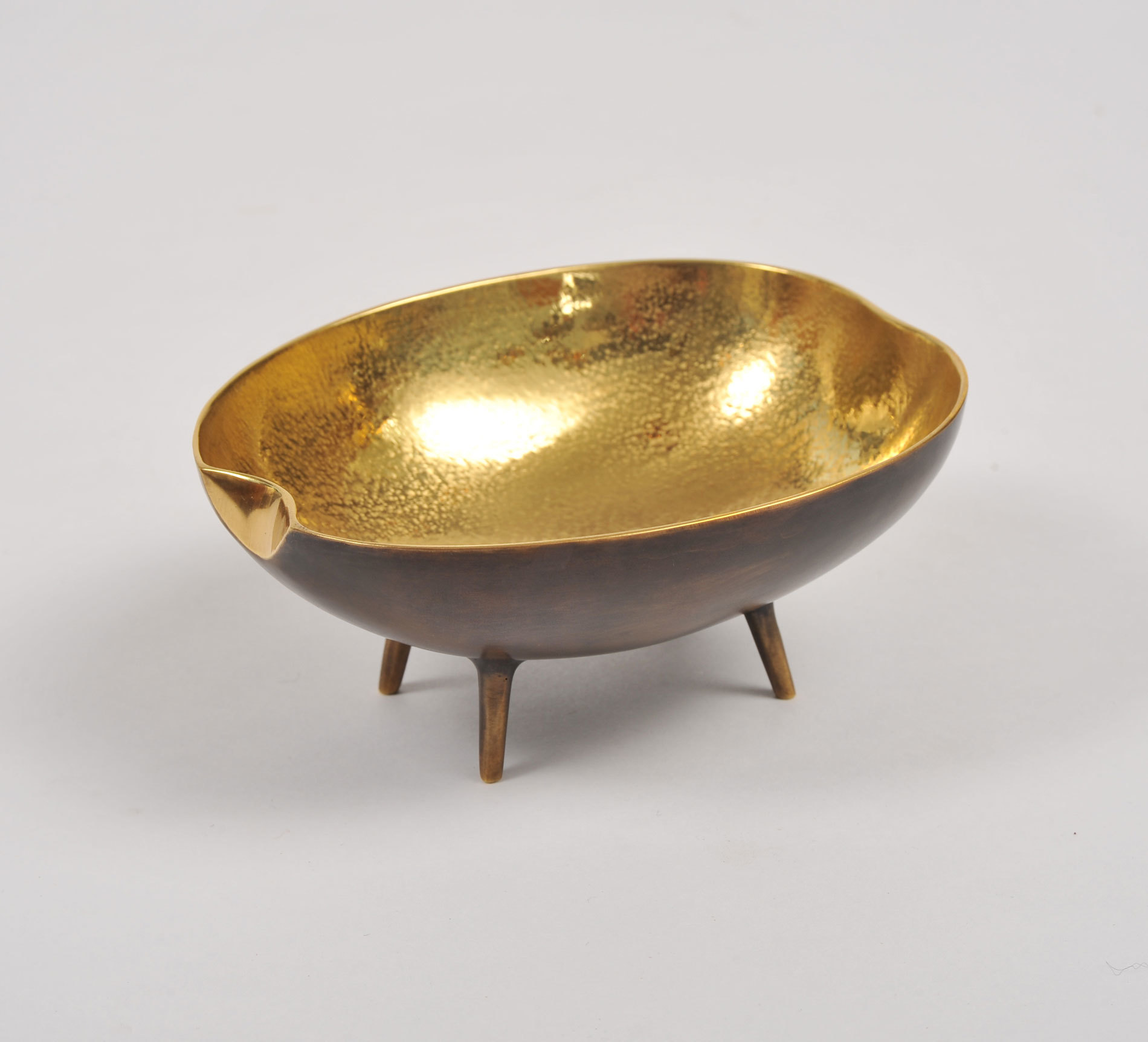 Brass Tripod Bowl 02