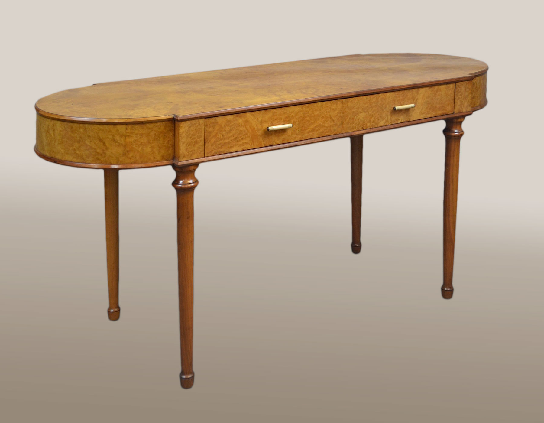 Bur Walnut Dressing Table 02 Vw