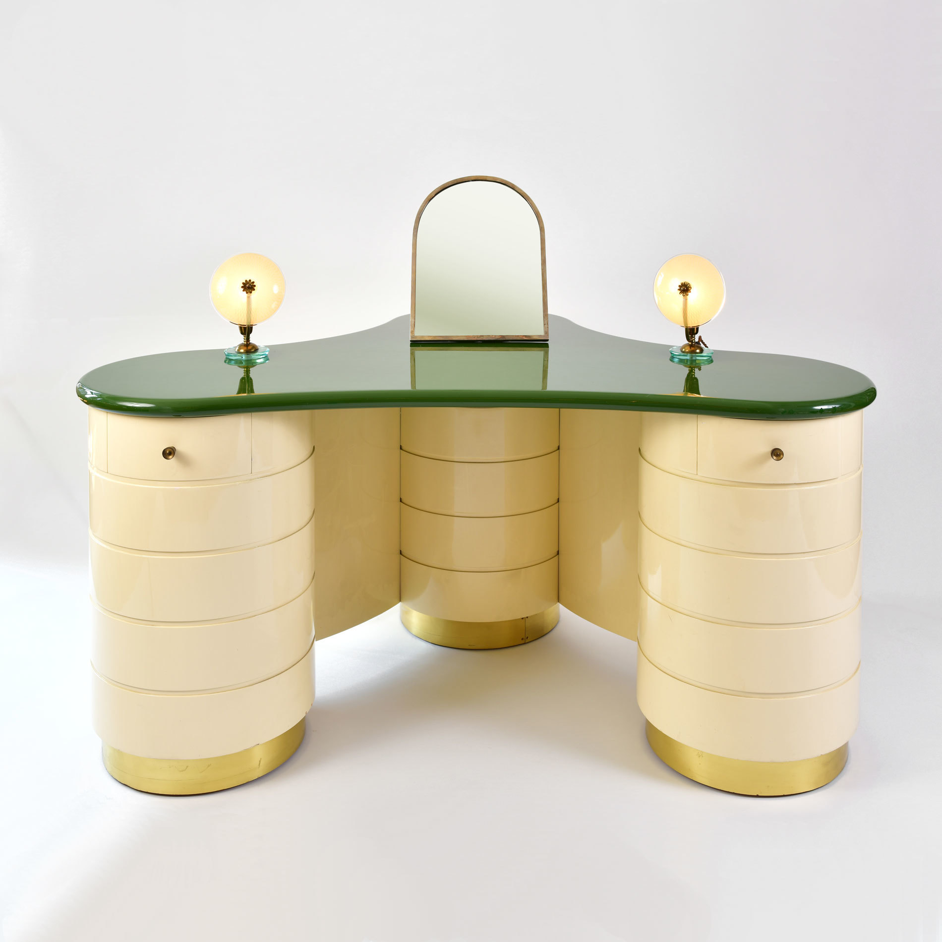 Deco Dressing Table 01