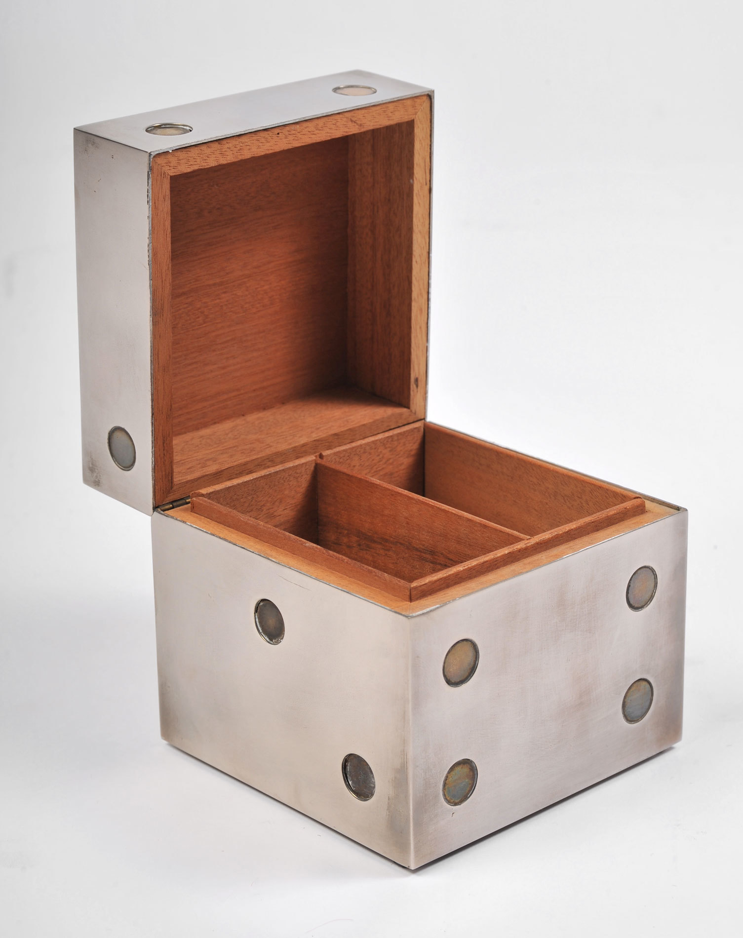 Dice Box 03