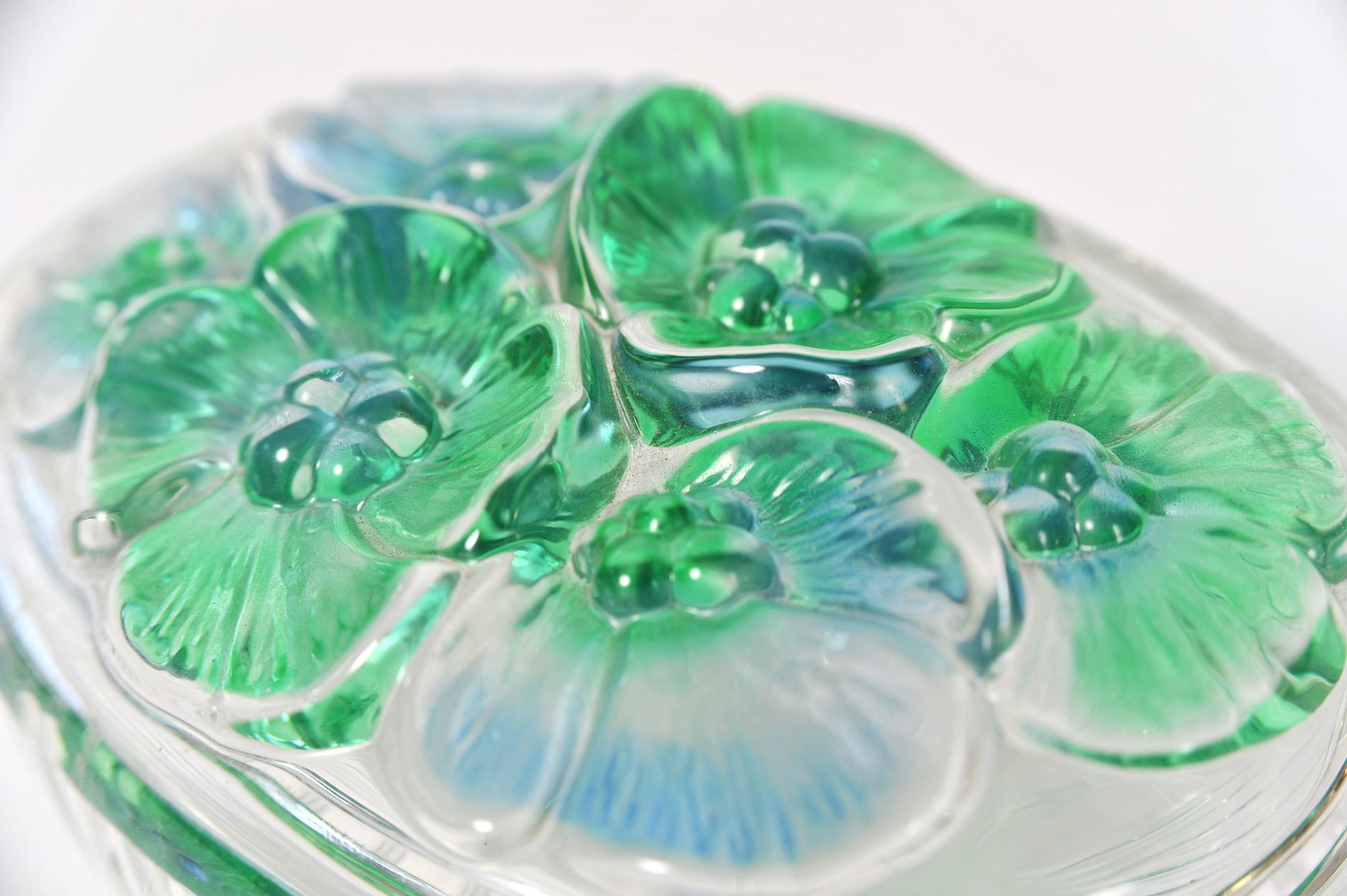 Glass Lidded Bowl 04