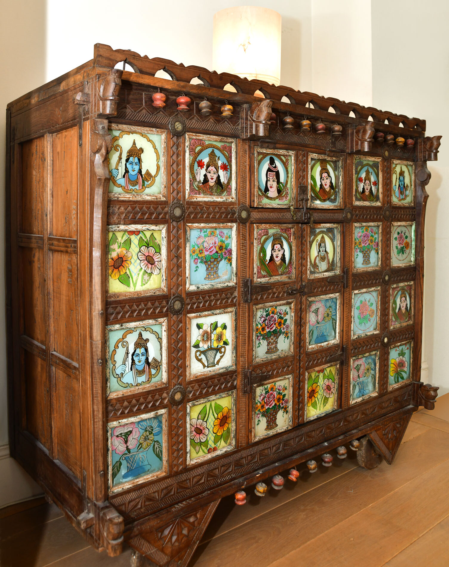 Indian Dowry Chest 02