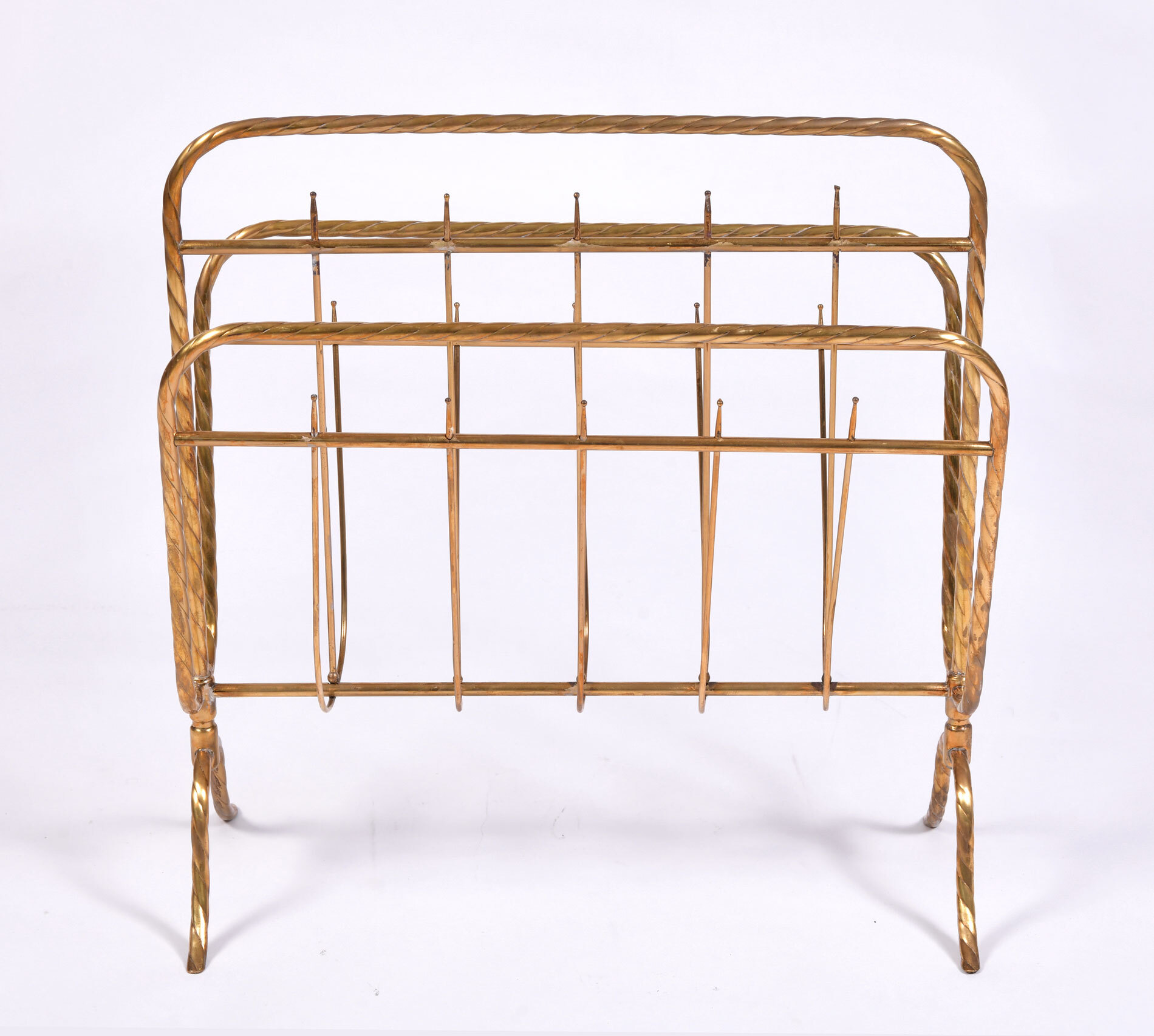 Italian Magazine Rack 02