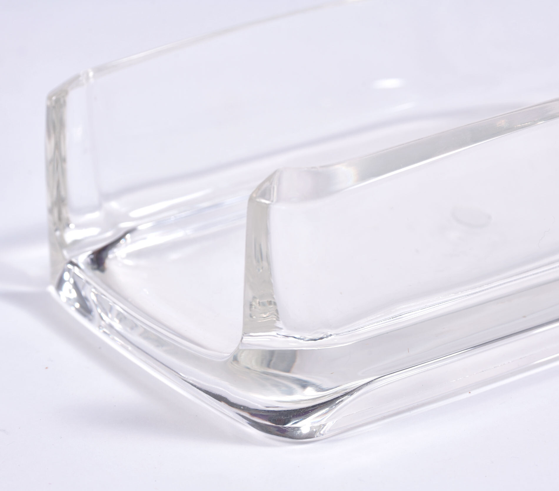 Lucite Tissue Holder 04