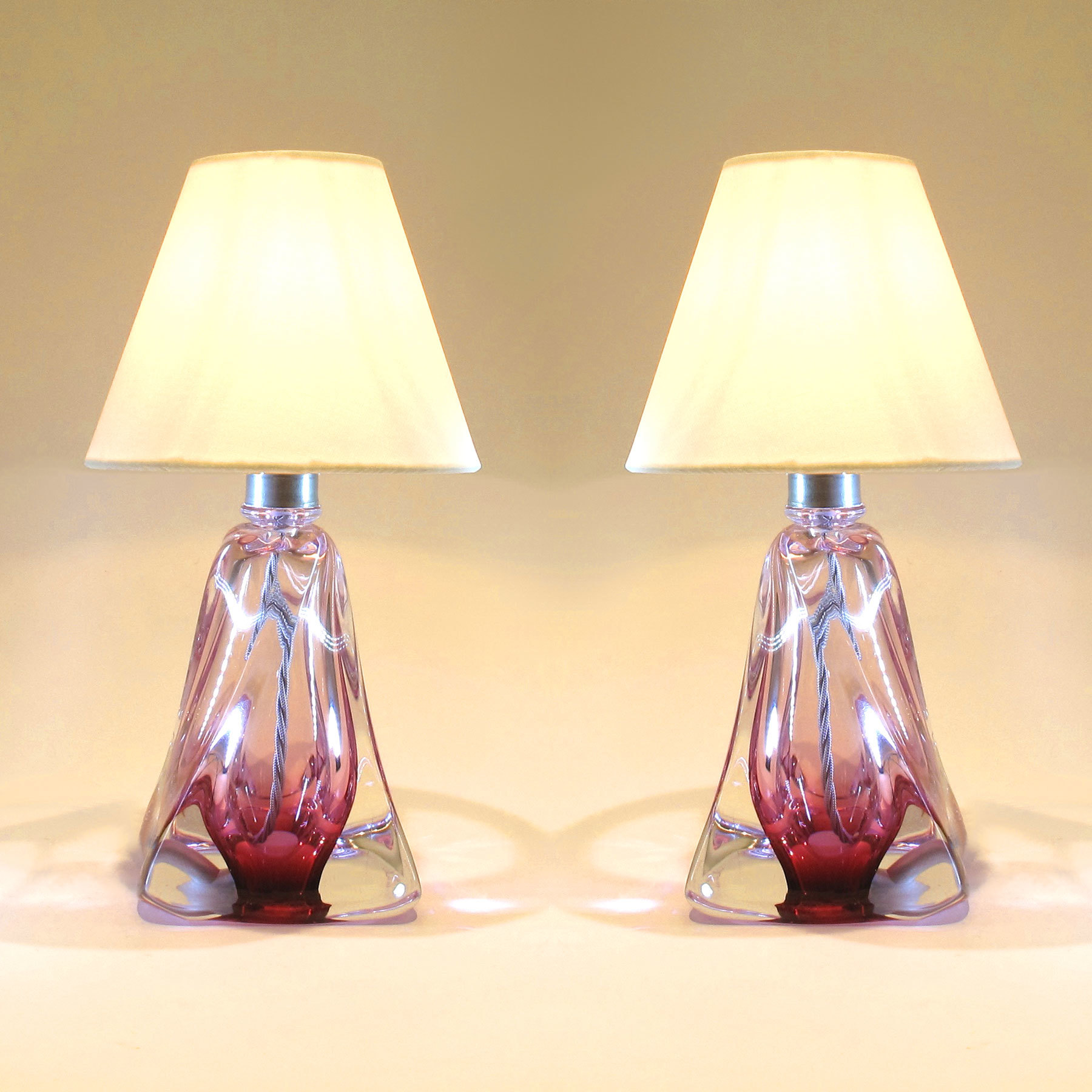 Pair Cranberry Lamps 01