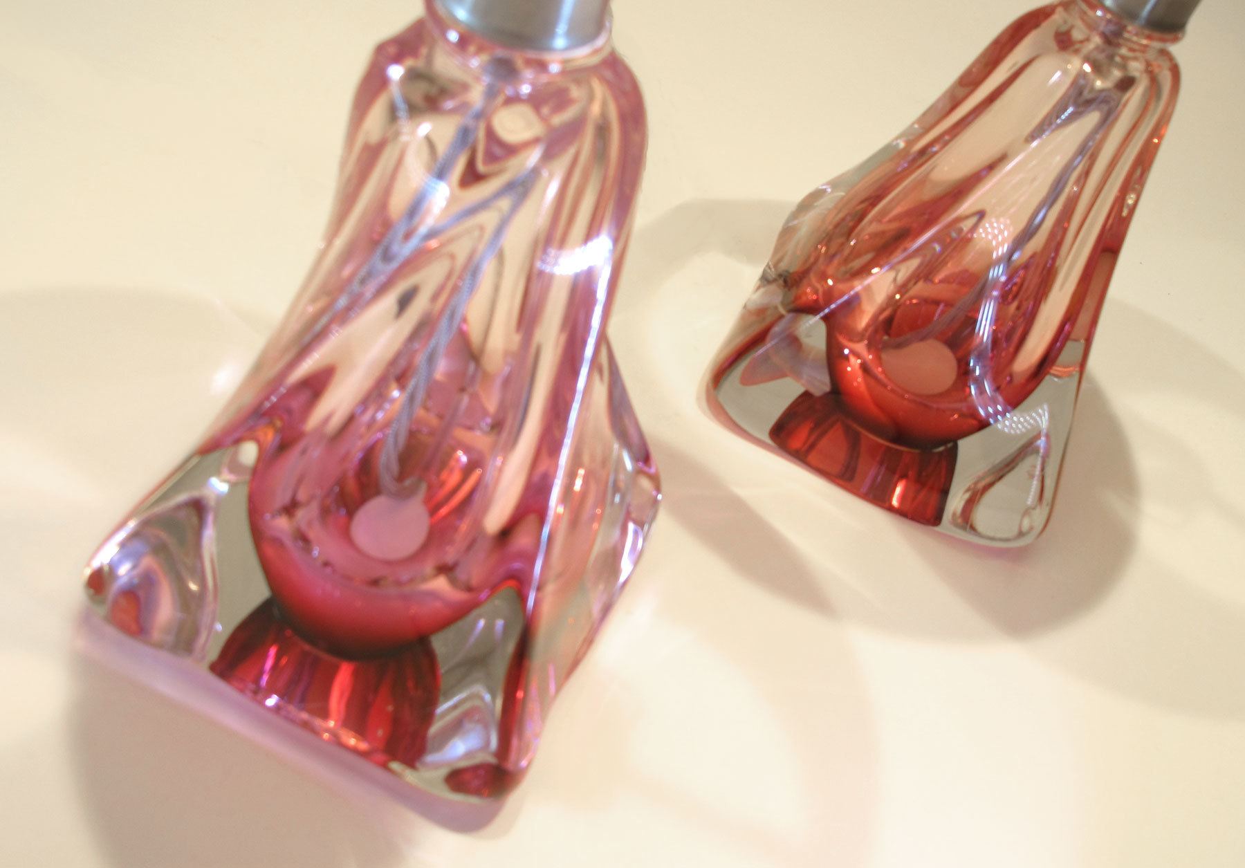 Pair Cranberry Lamps 03