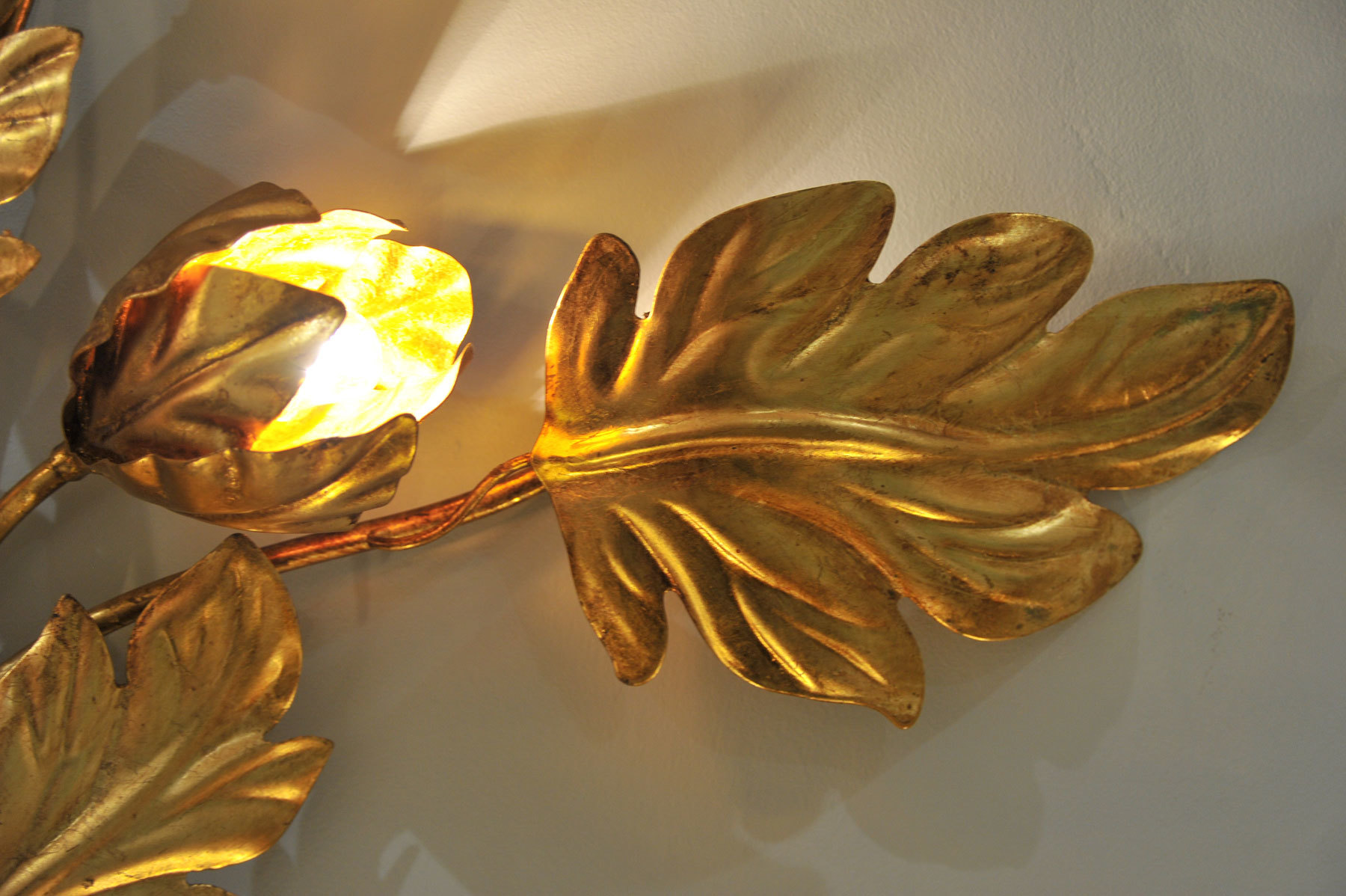 Pair Gilded Peonie Wall Lights 04 Vw