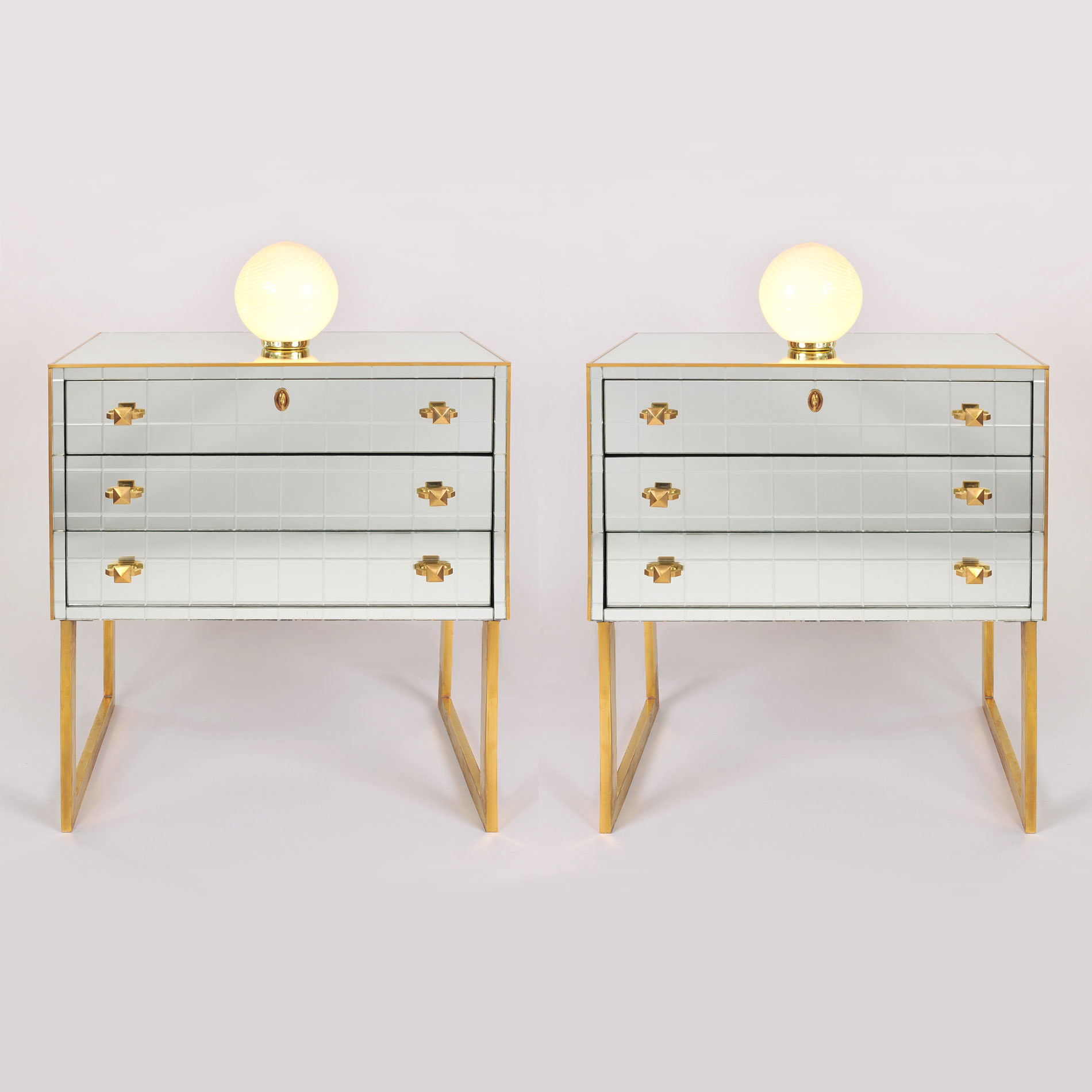 Pair Mirrored Bedsides 01