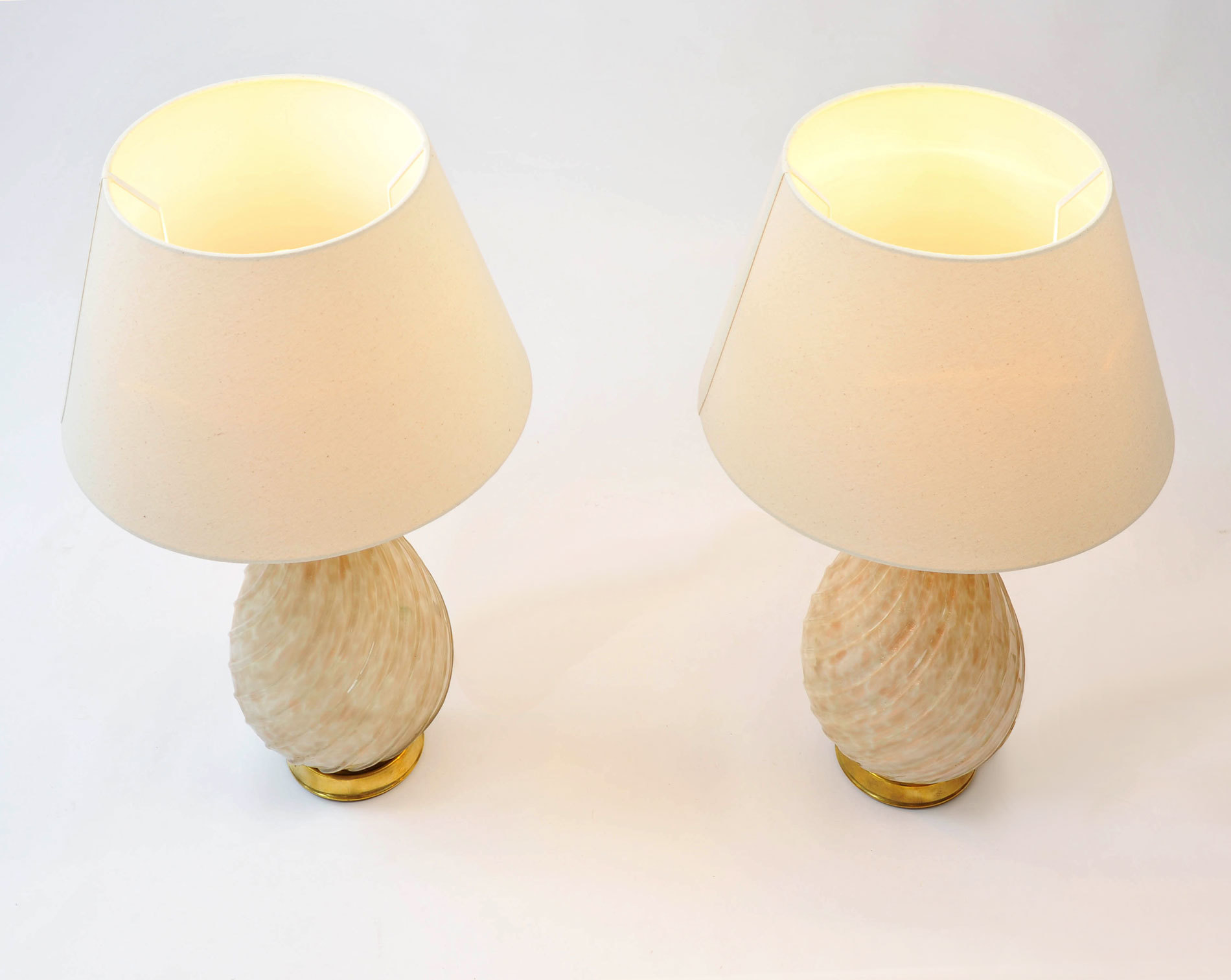 Pair Teardrop Lamps 03