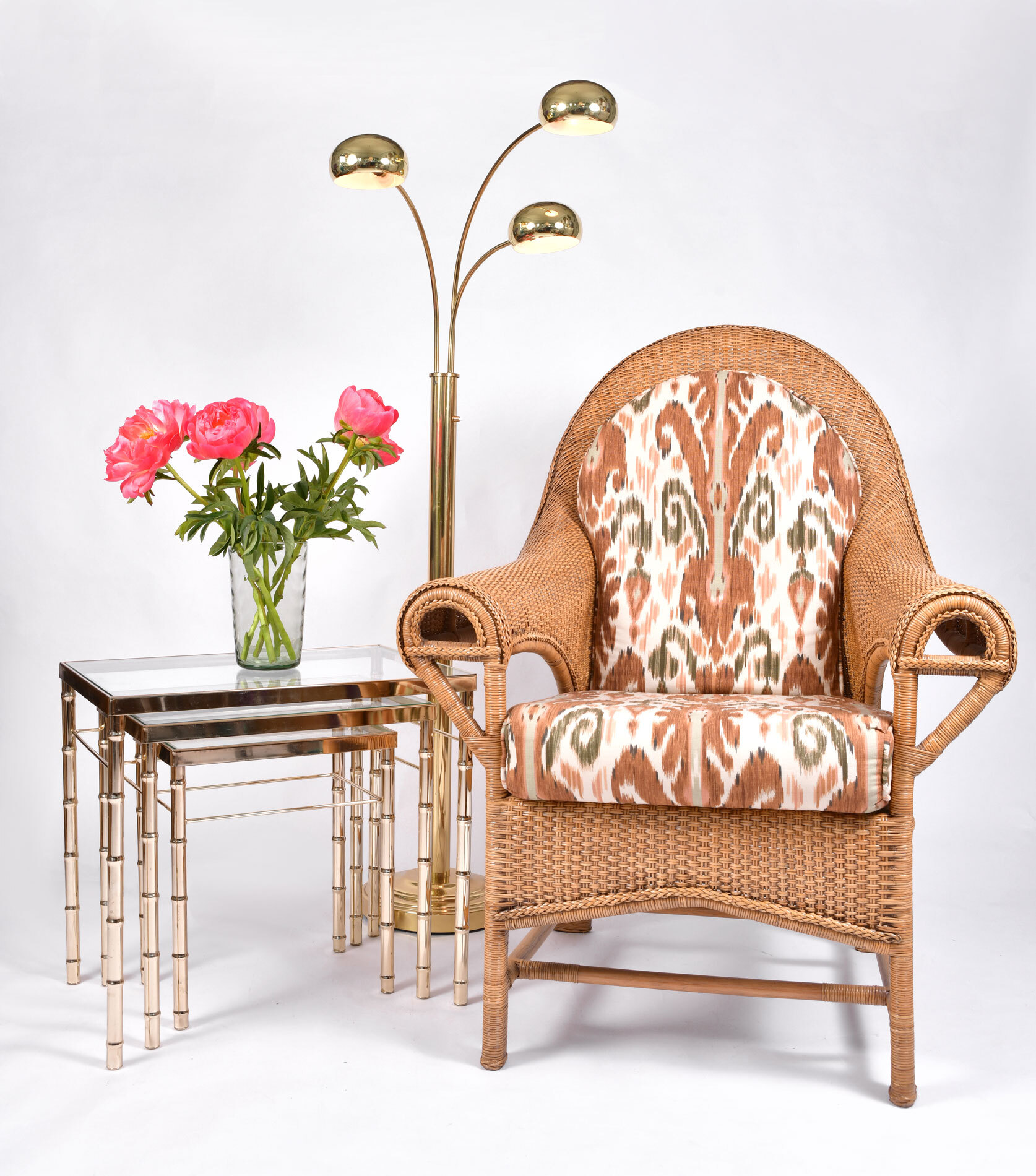 Pair Us Wicker Armchairs 08