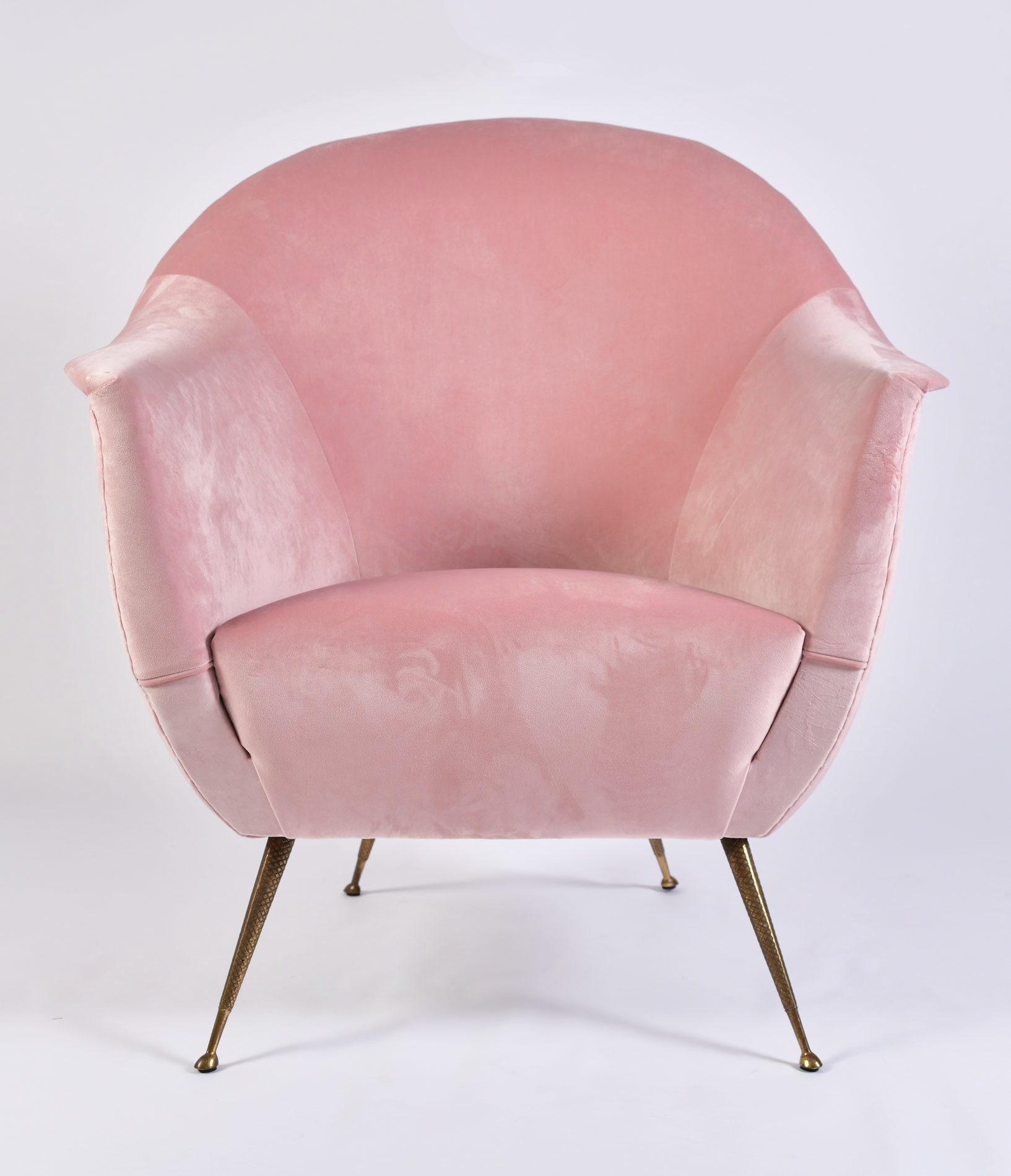 Pink Velvet Armchairs And Pouf 03