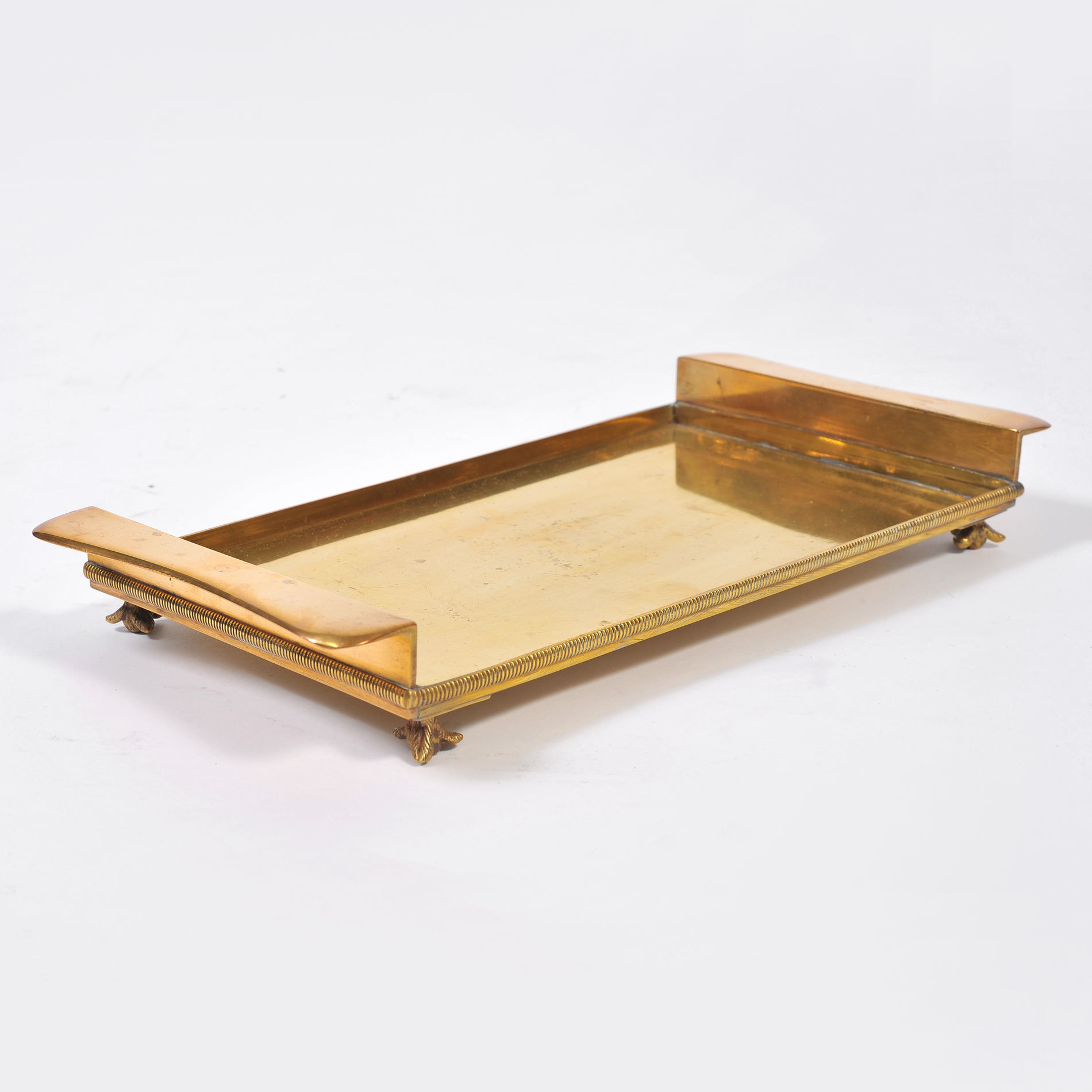 The image for Rectangular Bras Tray On Feet 01