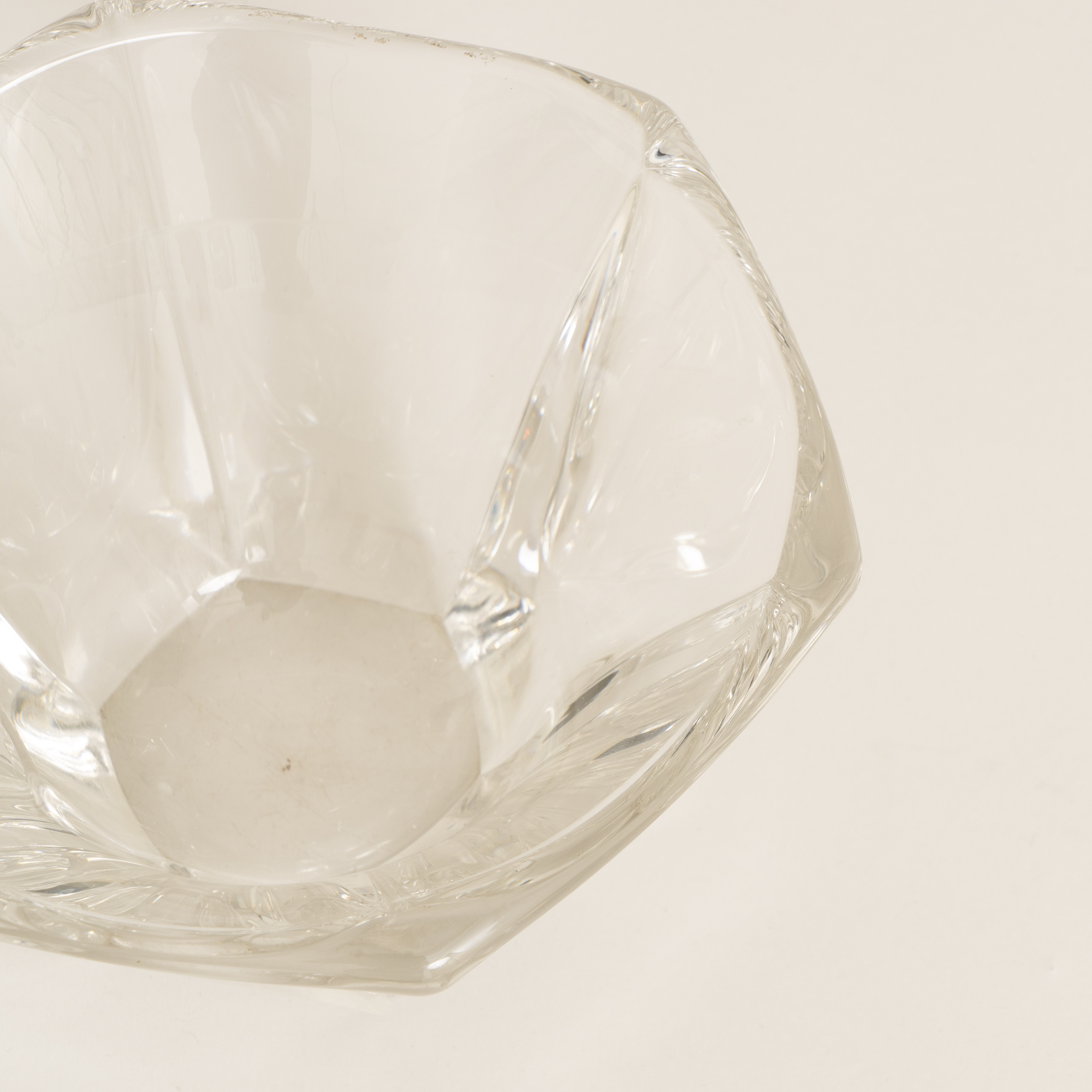 Scandinavian Wide Glass Vase 0312