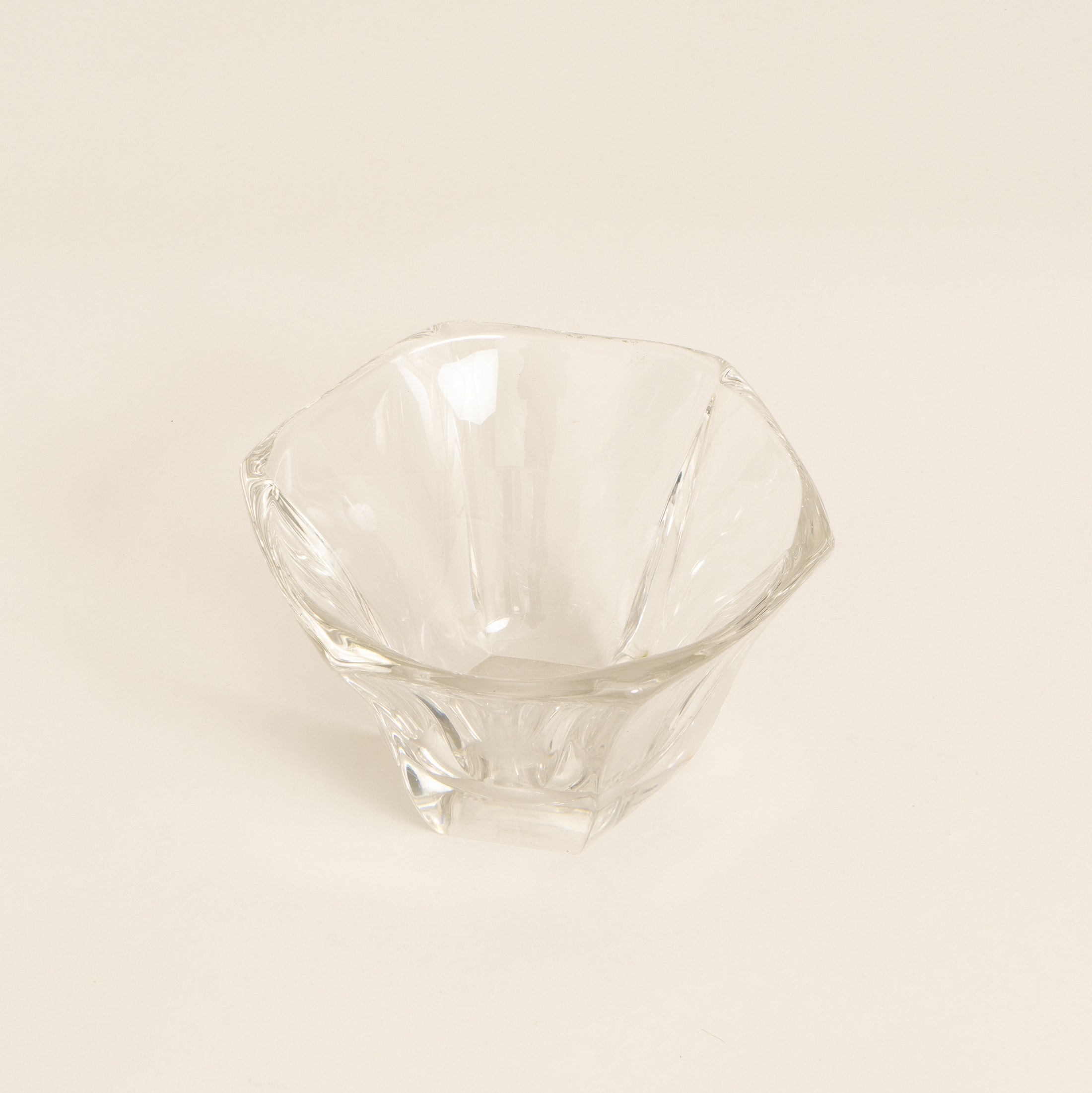 Scandinavian Wide Glass Vase 0315