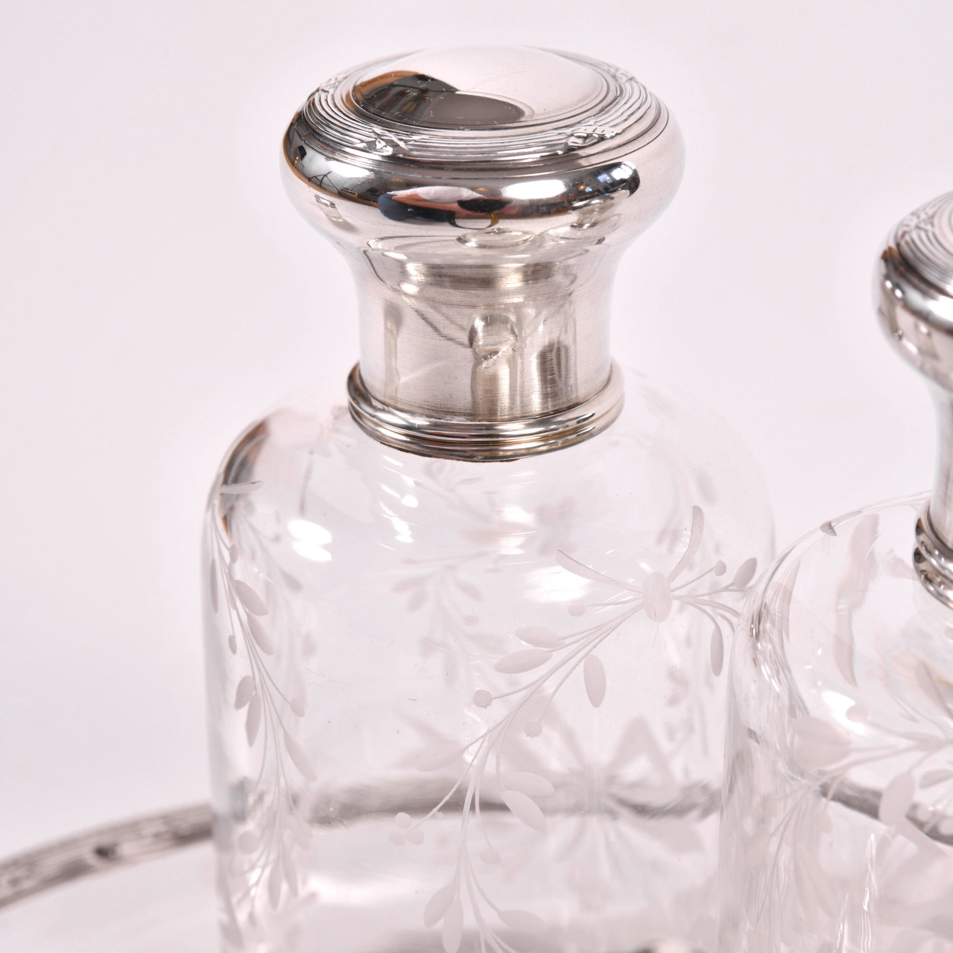 Scent Bottle Set 04
