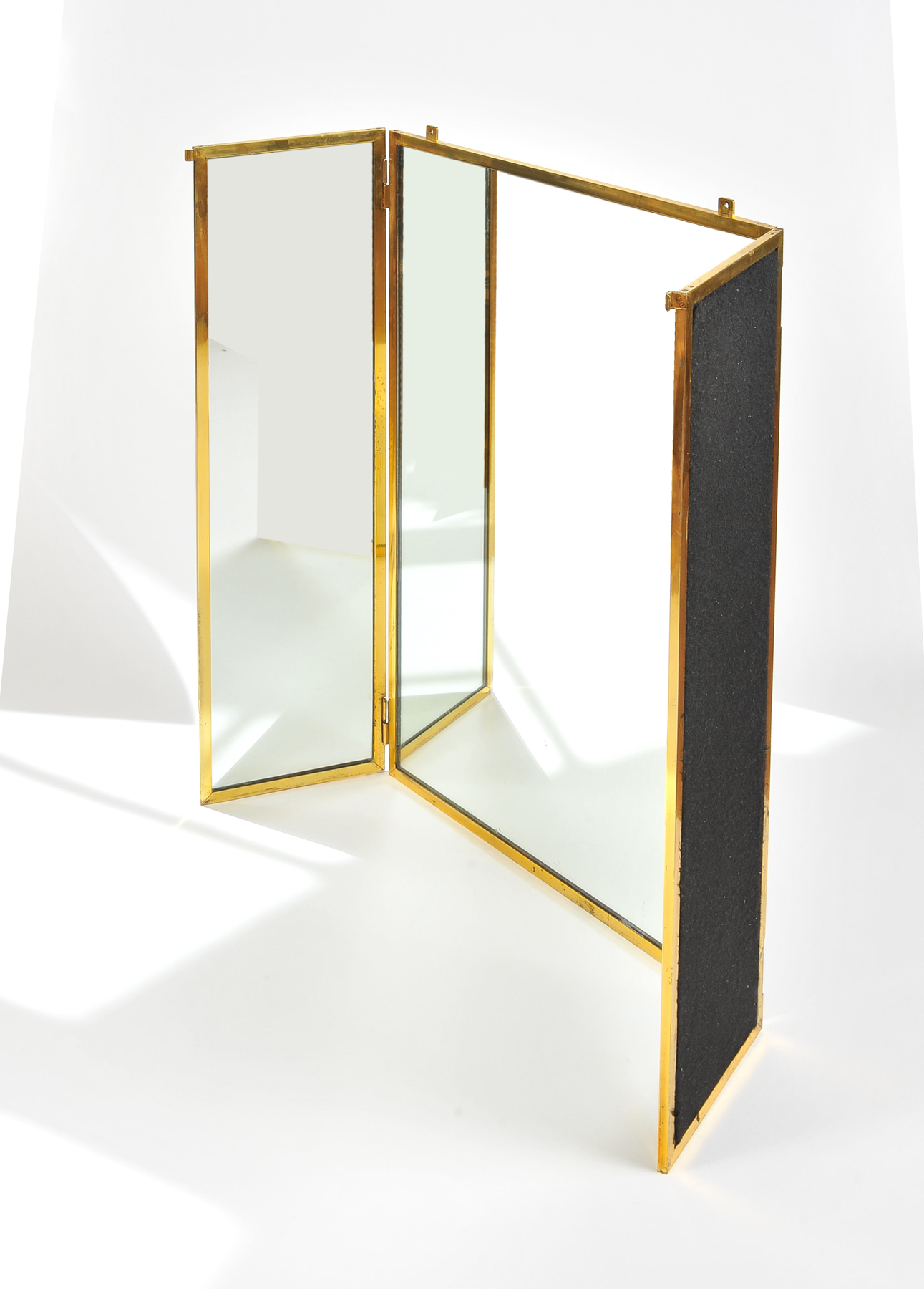 The image for Triptych Mirror–02