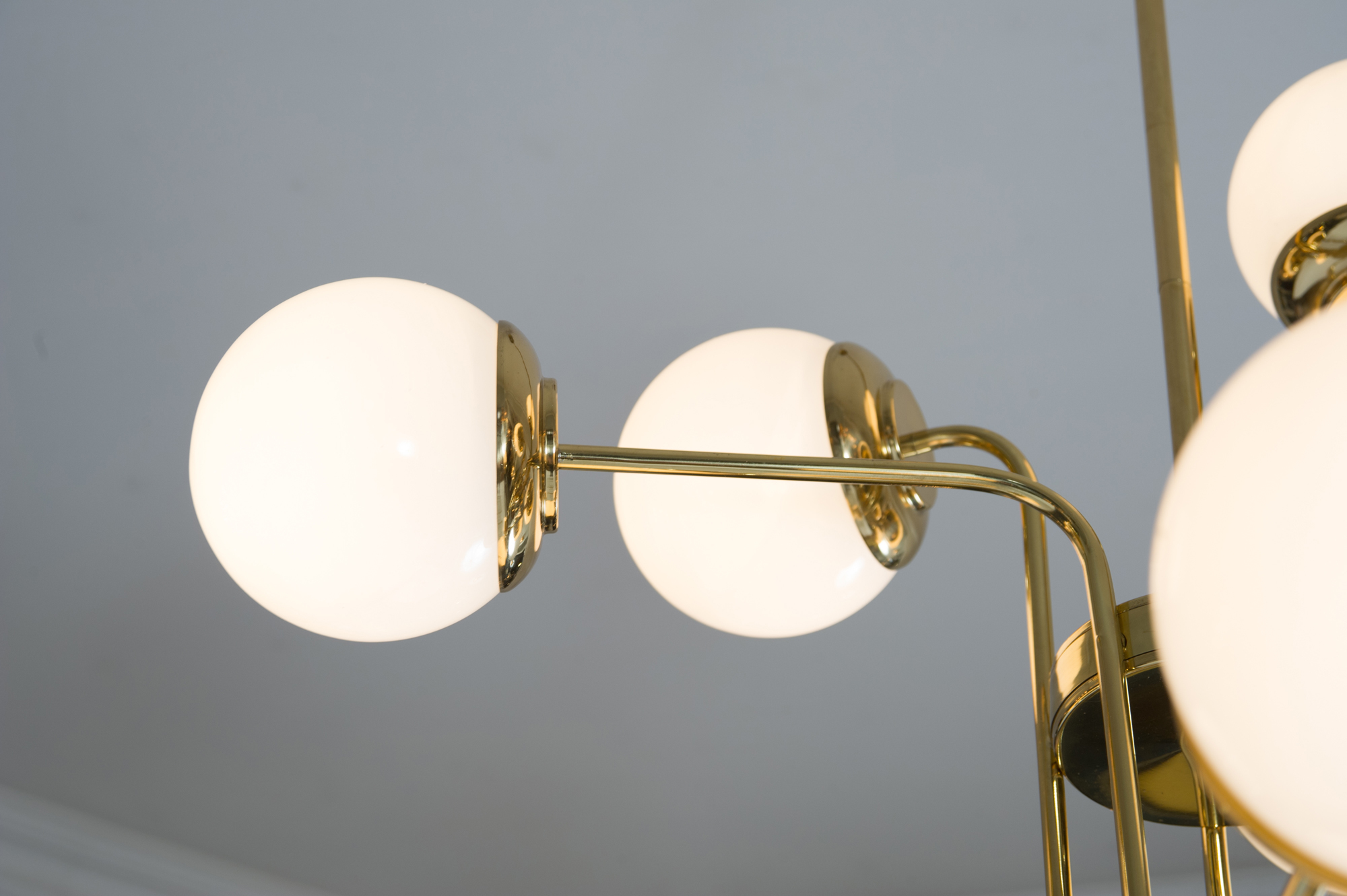 Valerie Wade Ball Pendant Light 03