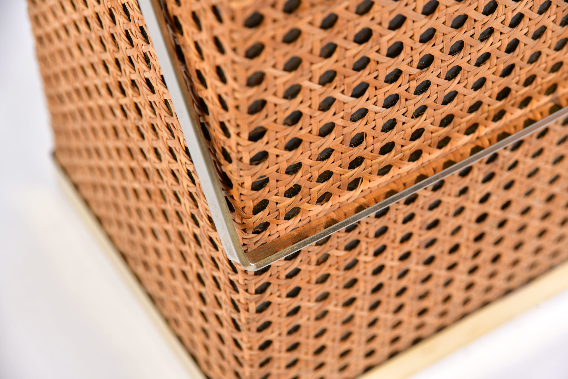 Wicker Magazine Rack 07