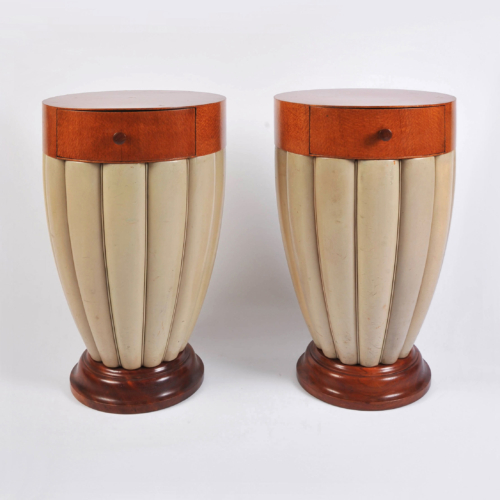 Pair Art Deco Sidetables 01