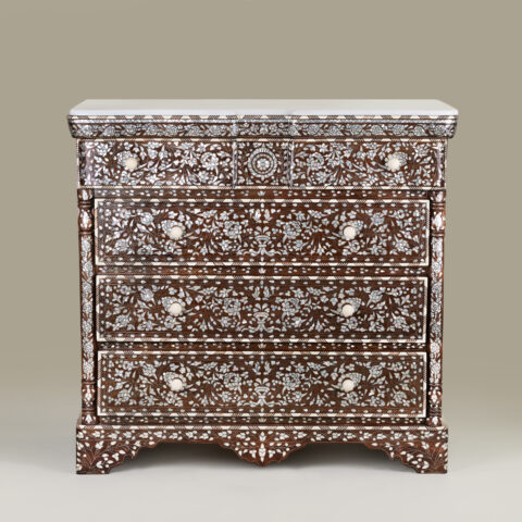 4 Drawer Mother Of Pearl 1 Valerie Wade 25 065 V1