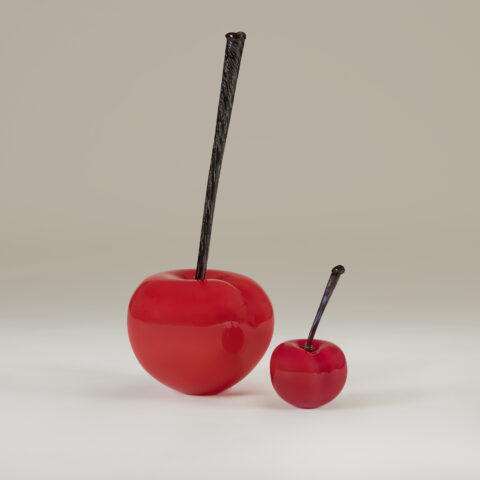 Curio Cherry Valerie Wade 22 040 V1