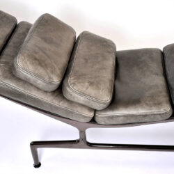 The image for Eamaes Chaise Longue 04