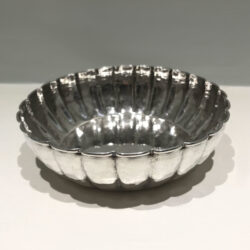 The image for Three Silver Bowls 04