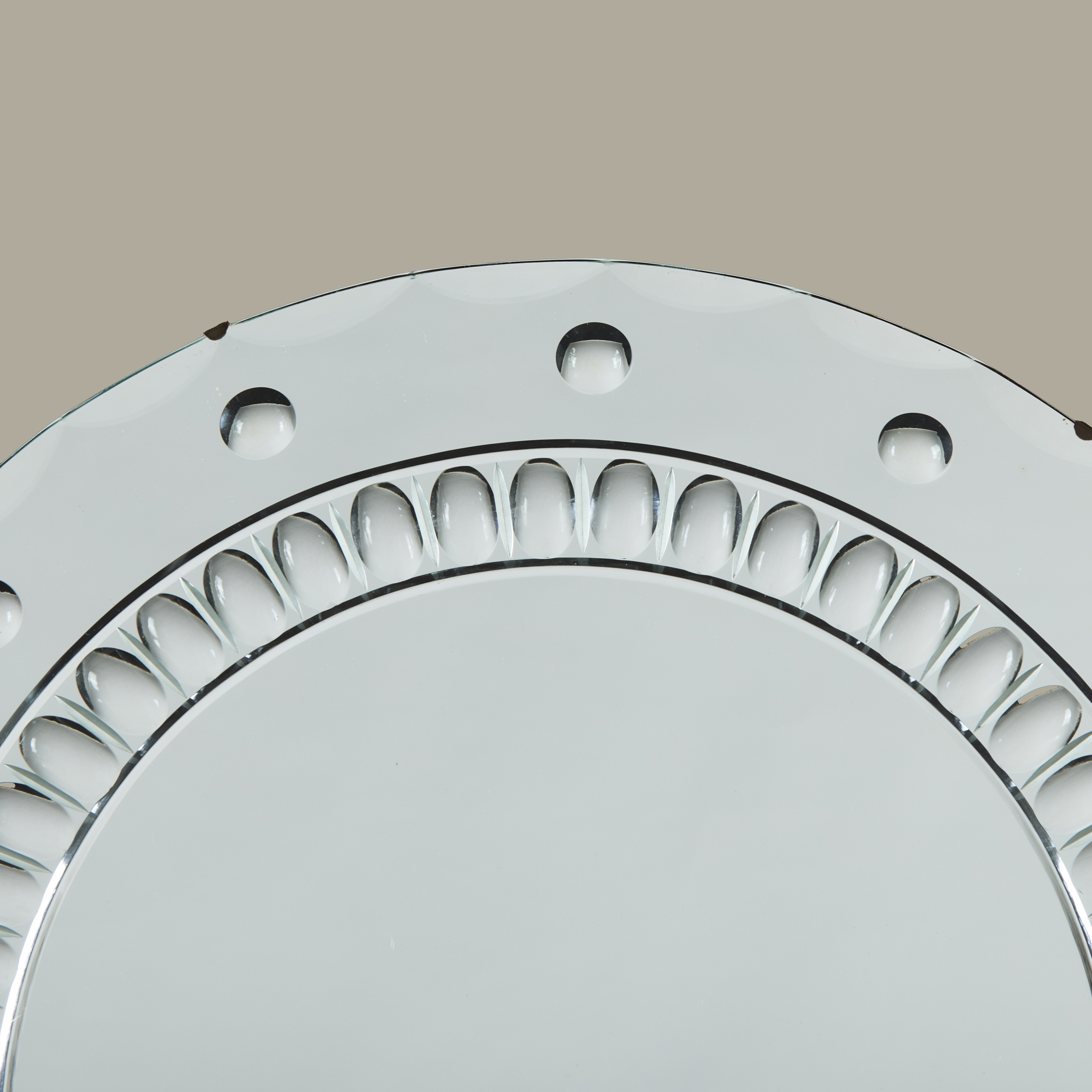 Optic Bullseye Mirror Valerie Wade 24 285 V3