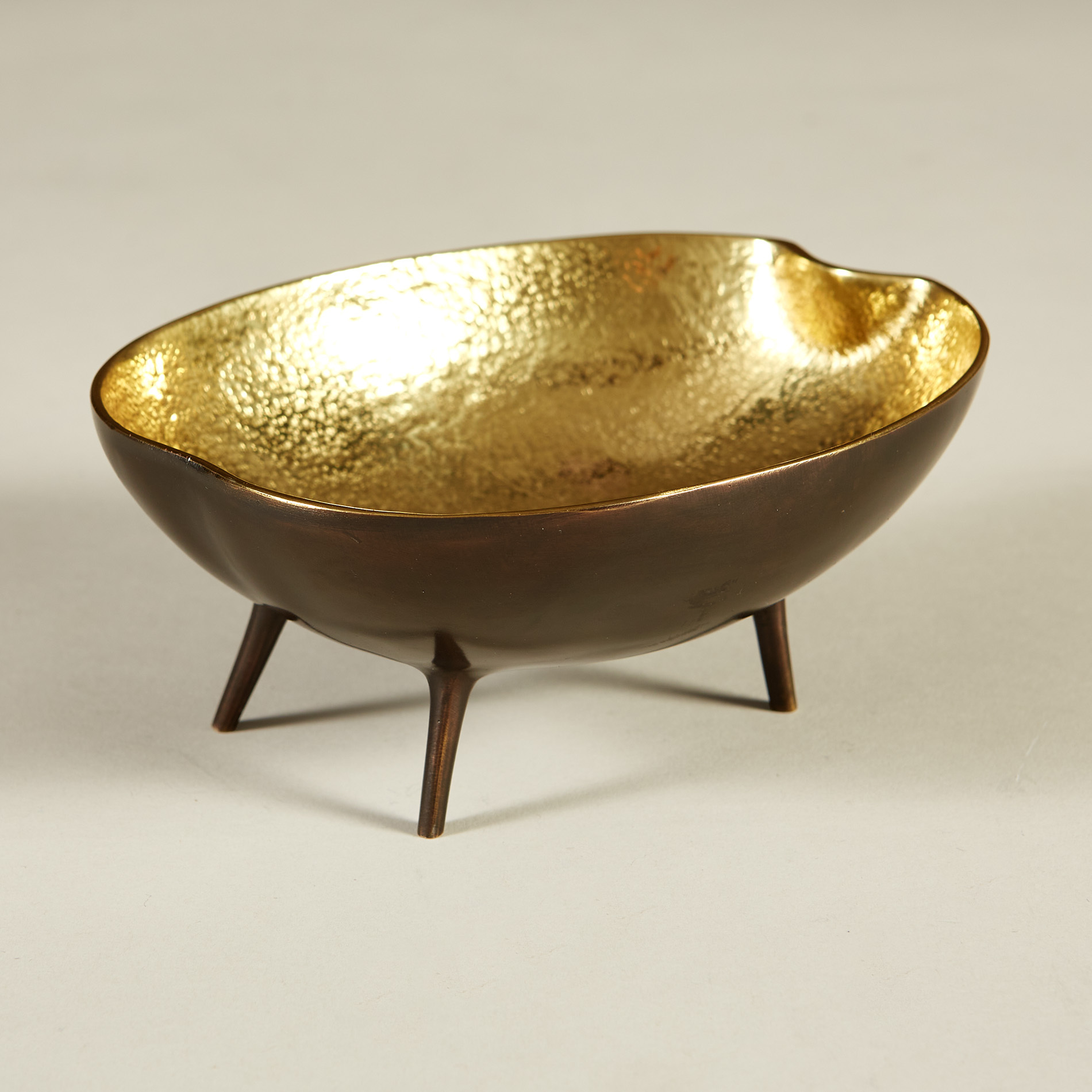 Brass ‘Vide Poche’ 20210427 Valerie Wade 4 0215 V1