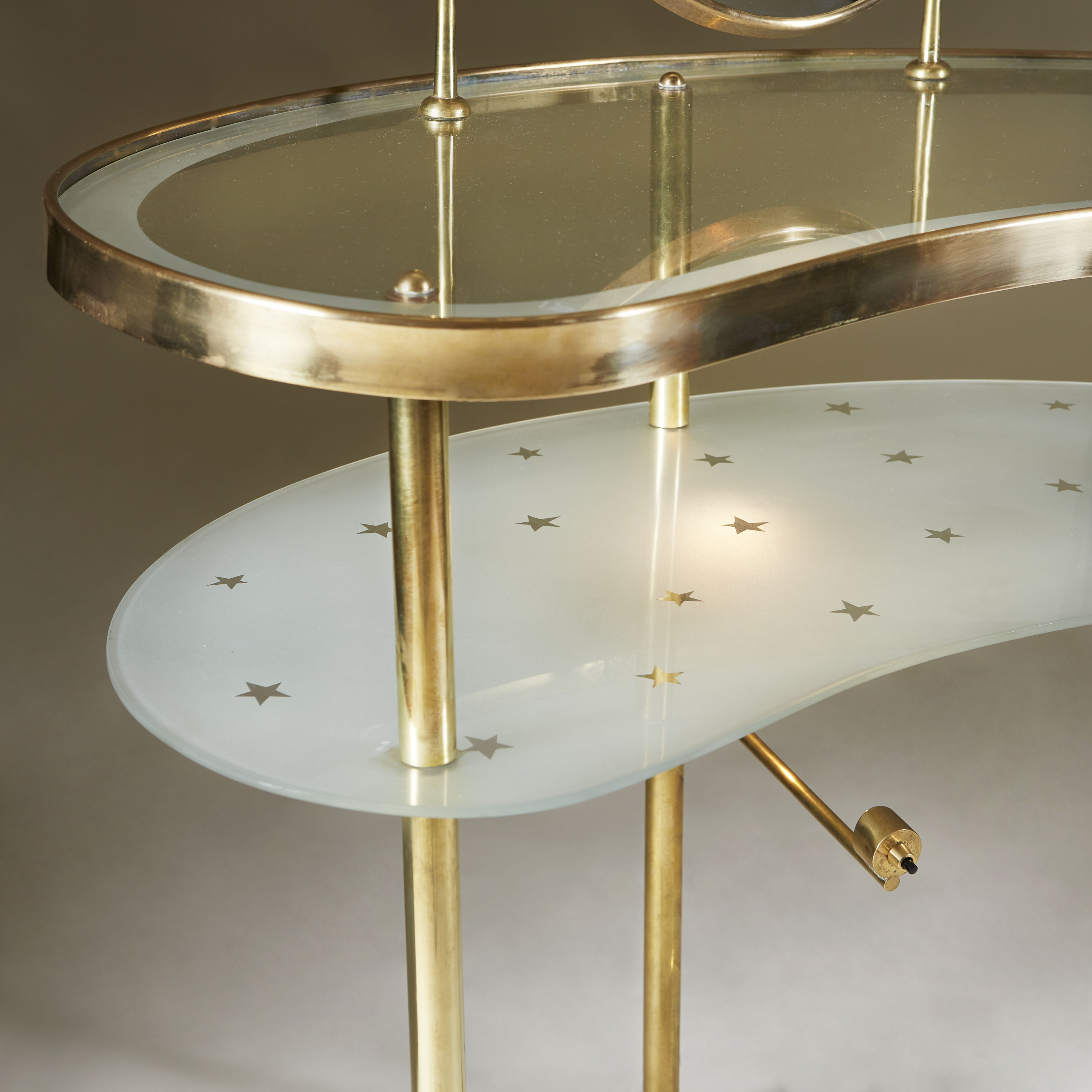 Italian Oval Mirror Dressing Table 0018 V1