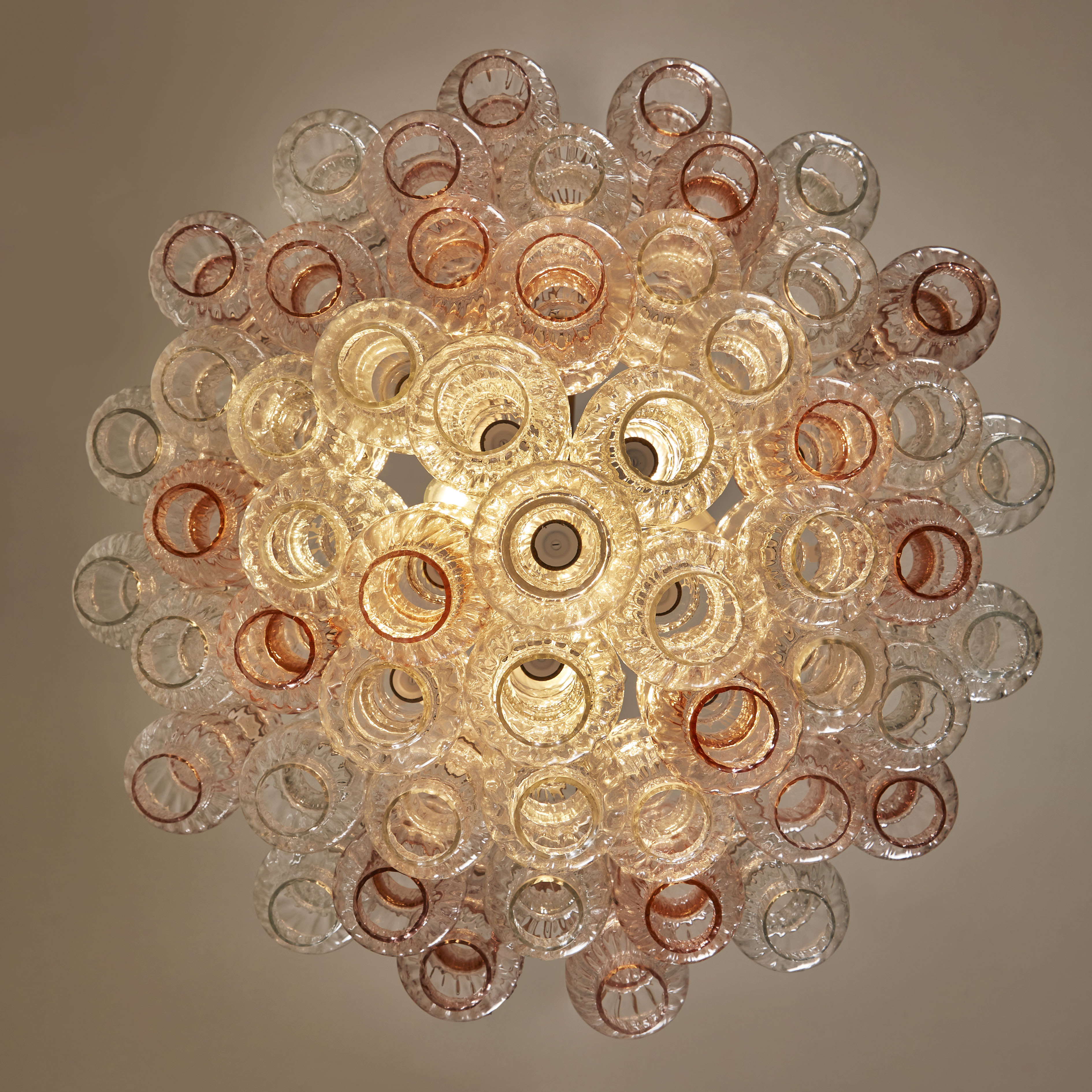 Whitepink Chandelier 0137 V1