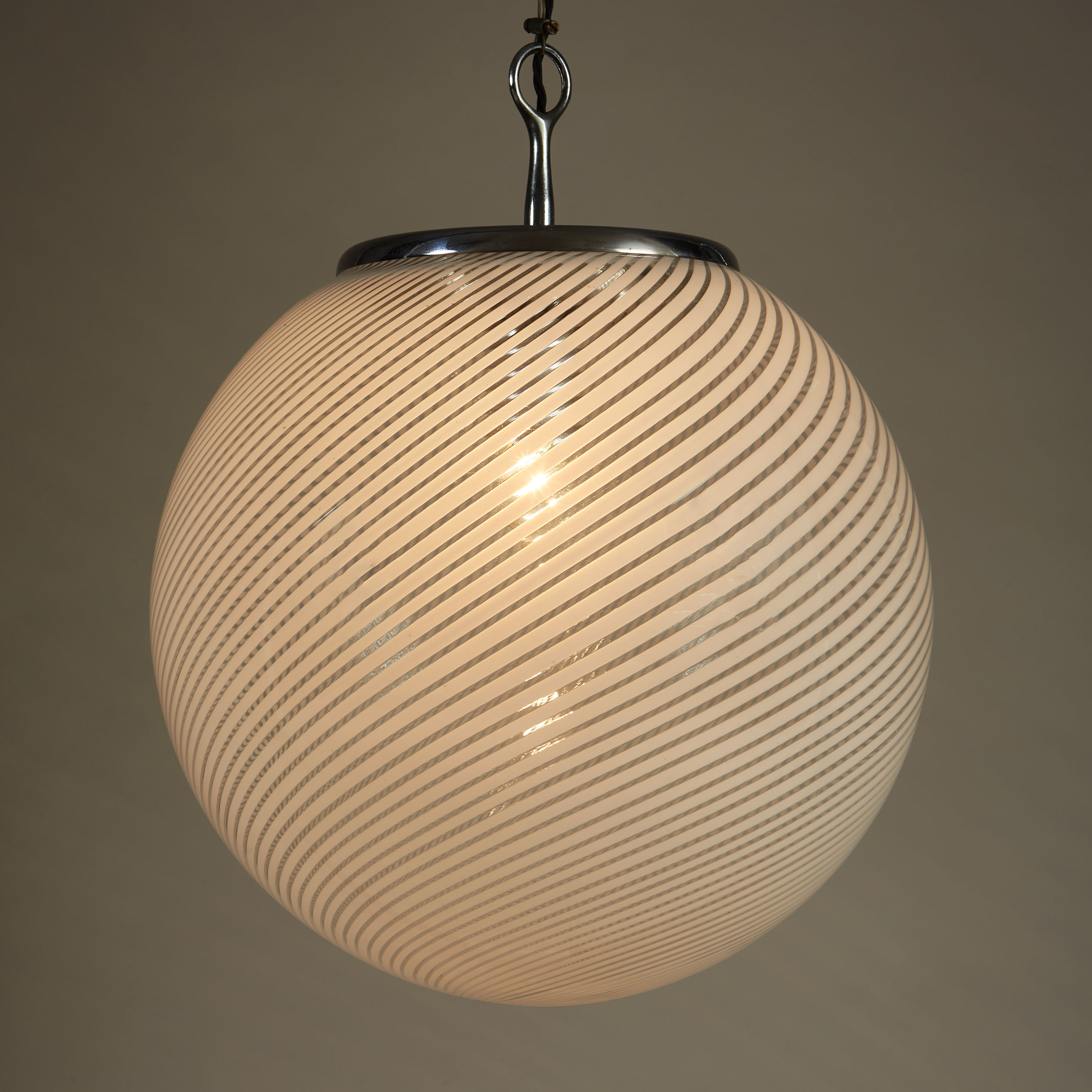 The image for Italian Swirl Ball Lamp 0098 V1