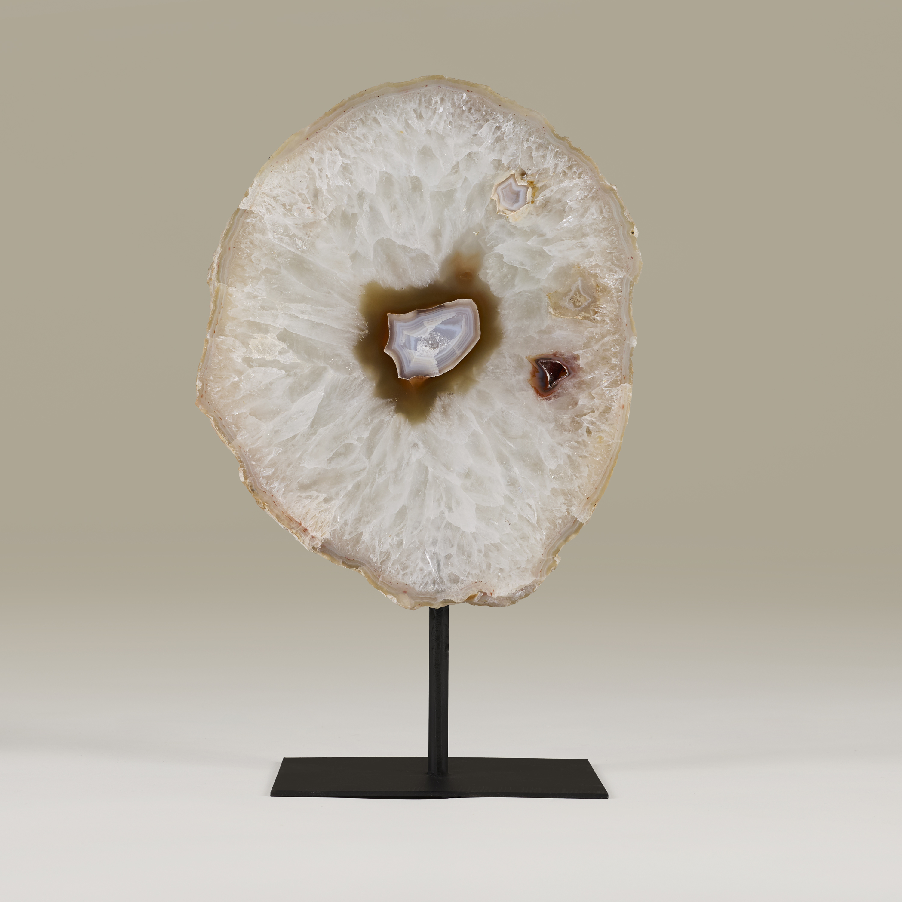 White Quartz Agate Slice Valerie Wade 24 160 V1