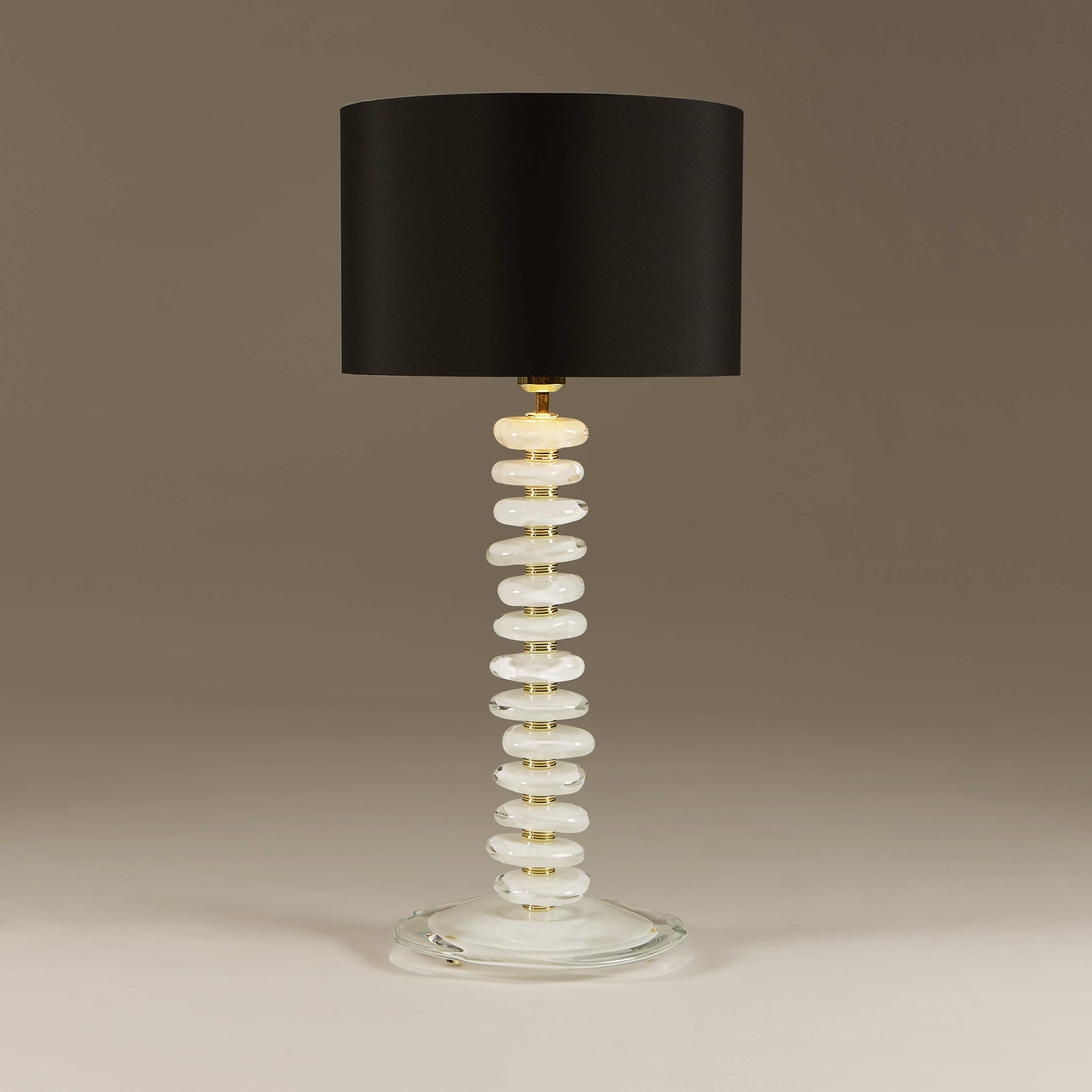 White Pebble Lamps 077 V1