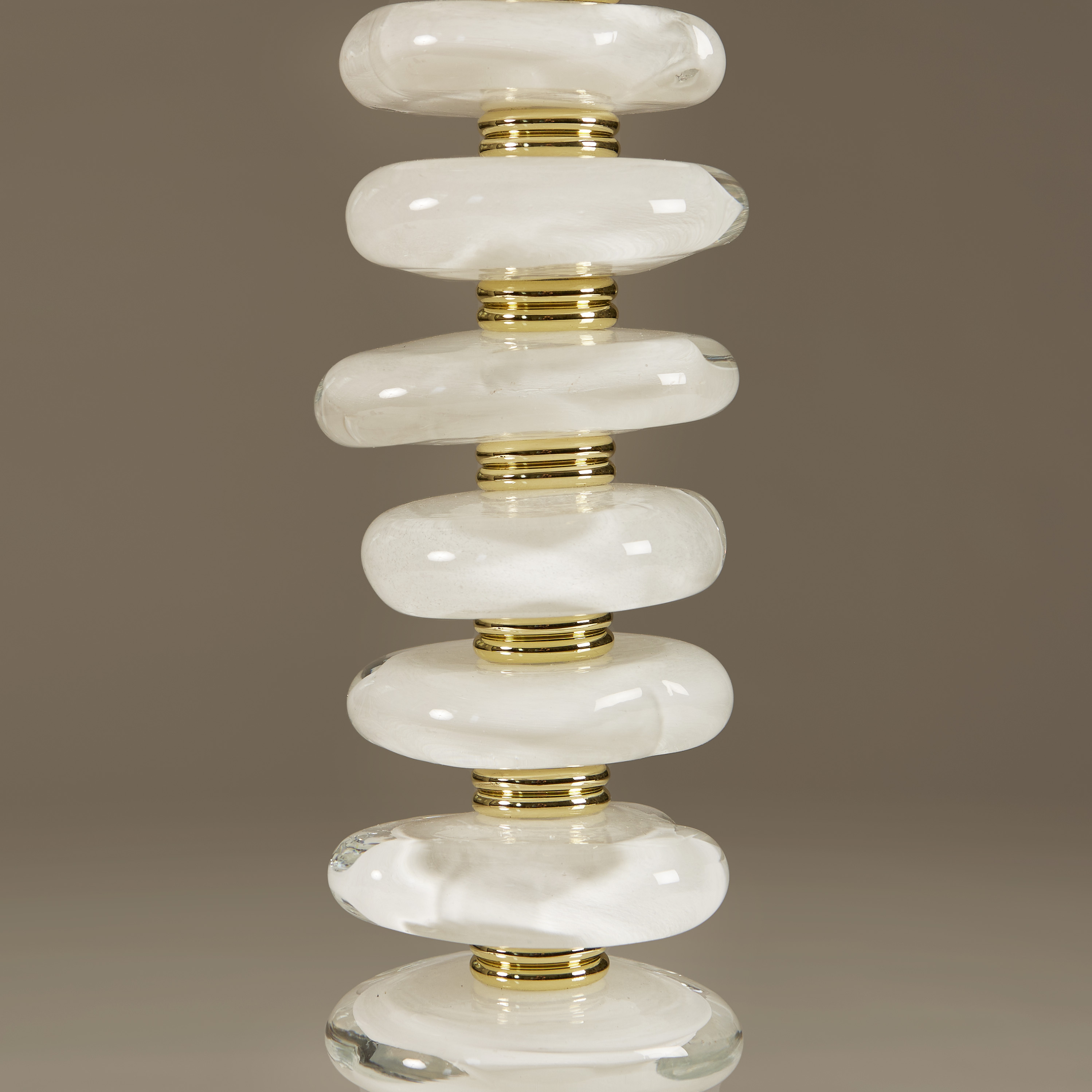 White Pebble Lamps 079 V1