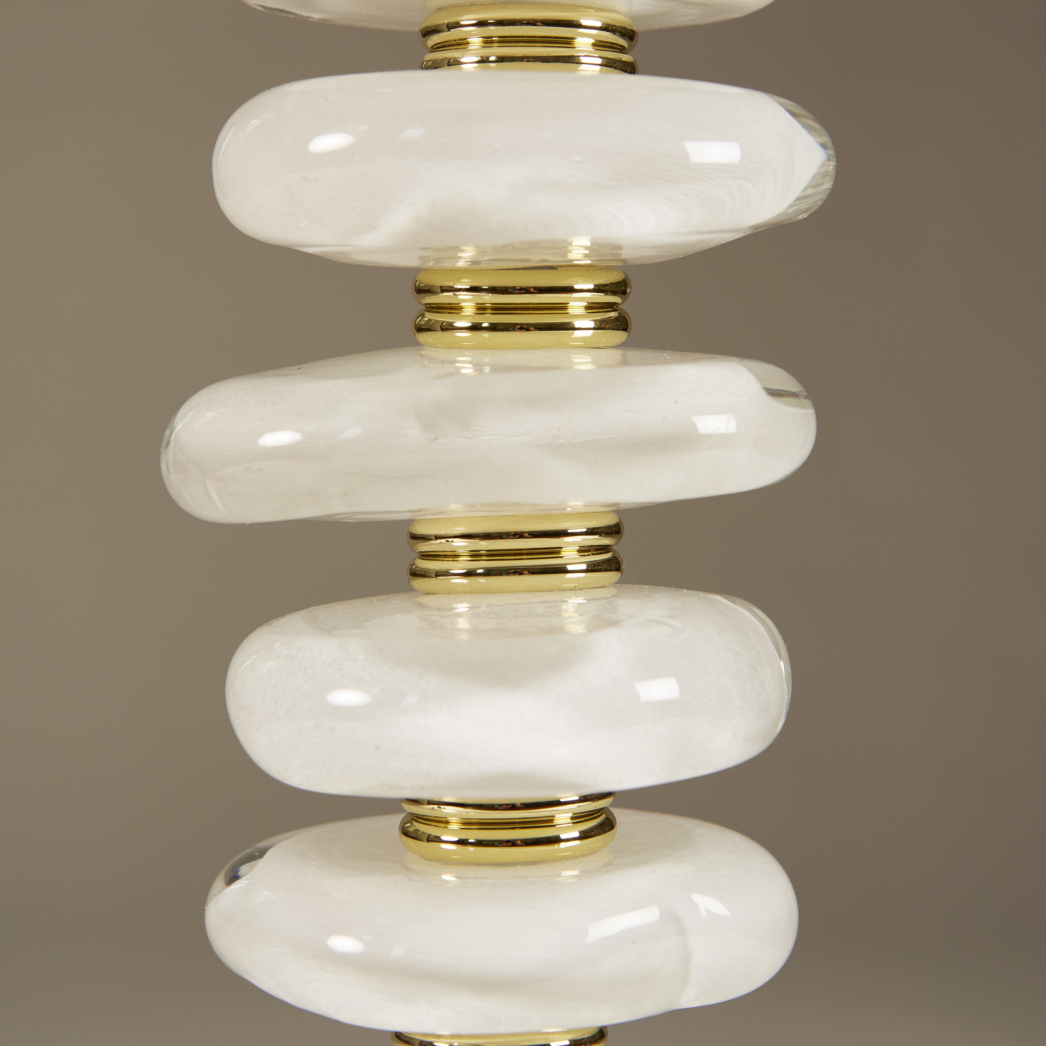 White Pebble Lamps 082 V1