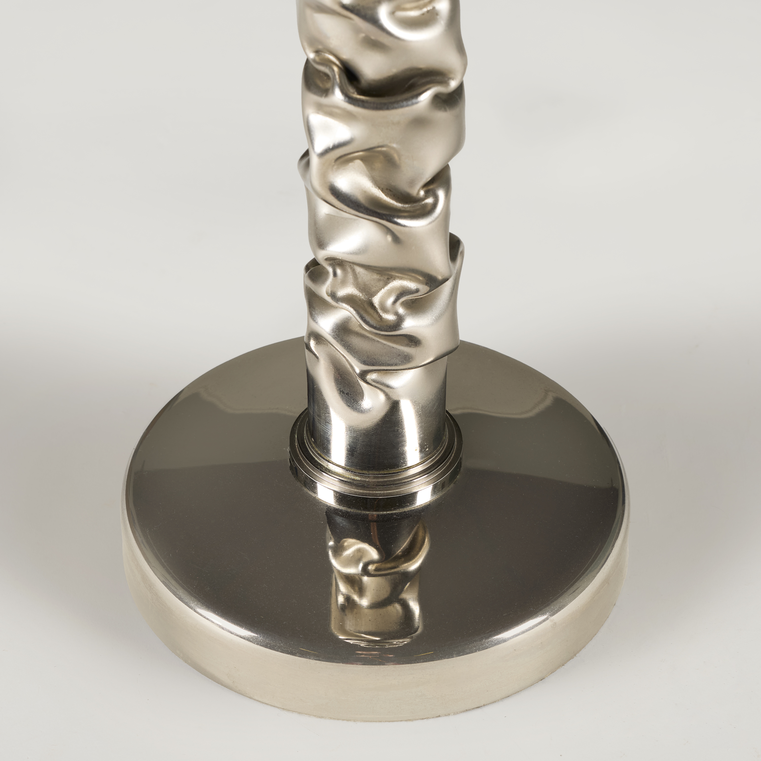 Melting Metal Lamps Valerie Wade 24 083 V1