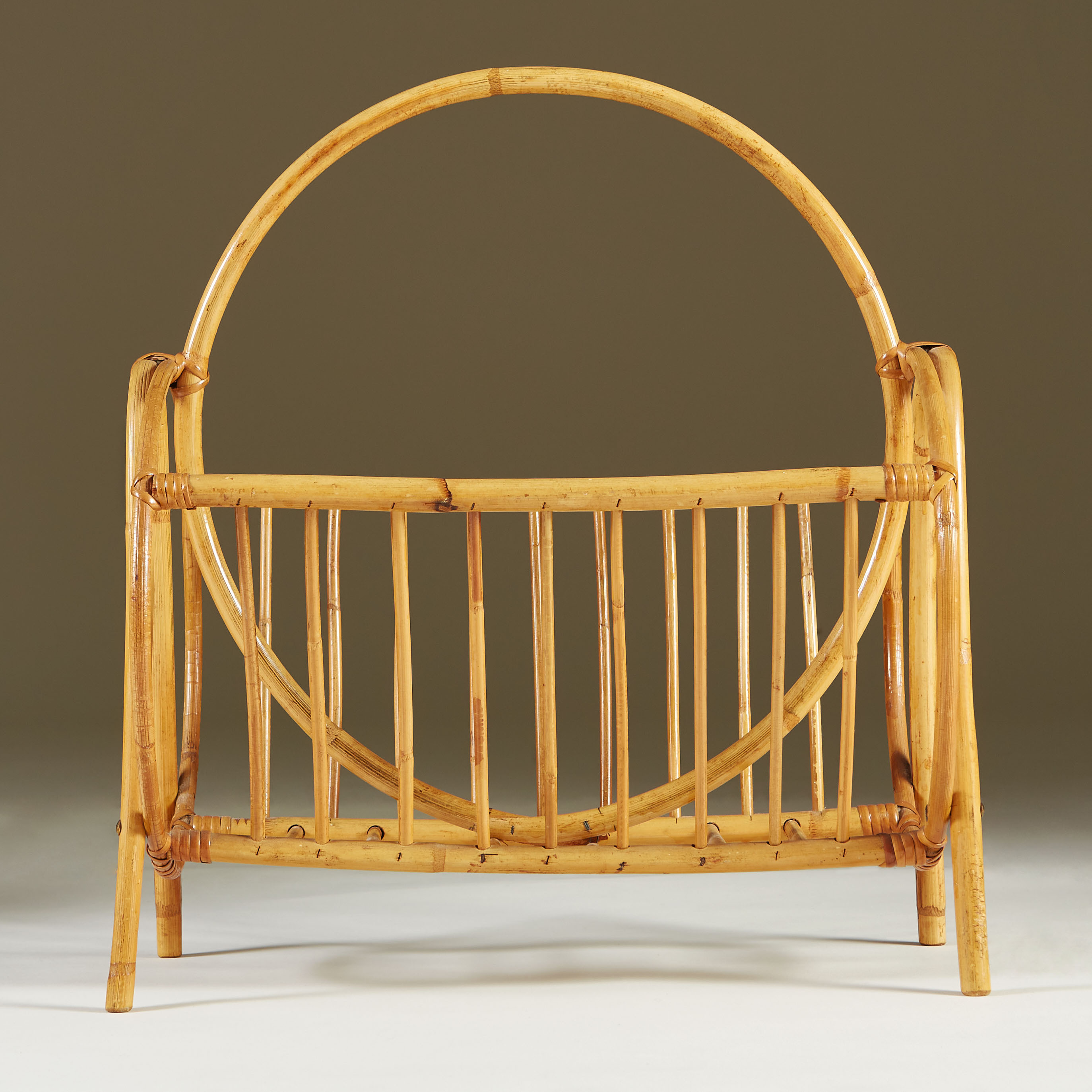 Bamboo Sweidh Magainze Rack Valerie Wade 0051 V1
