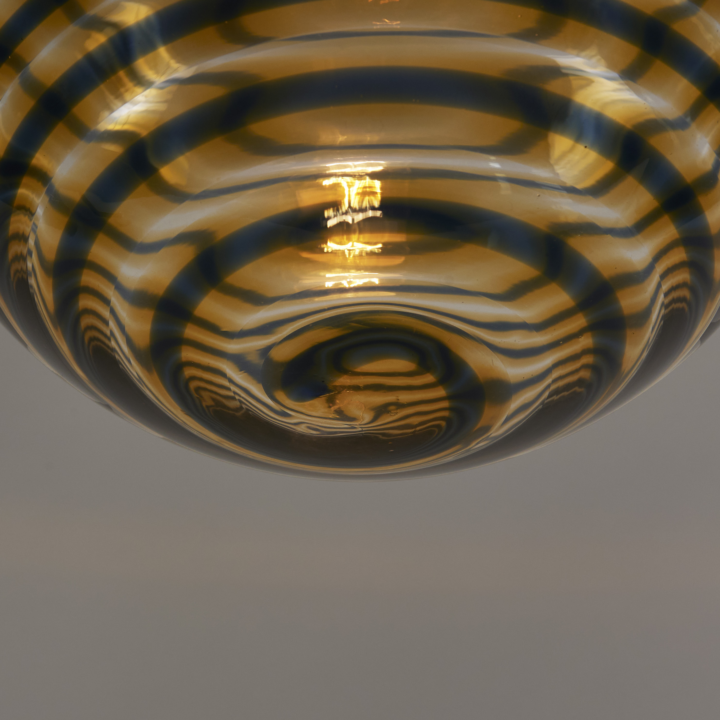 Black And Amber Swirl Pendant 19 0189 V1