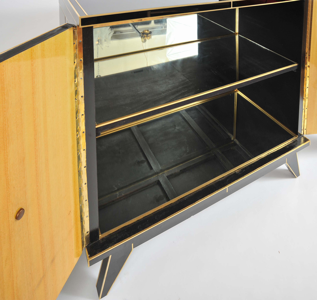 Valerie Wade 0621 Pair 1970S Italian Black Glass Cabinets 09