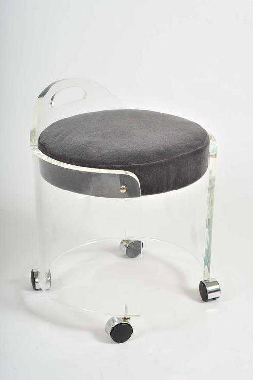 The image for Valerie Wade Fs581 1950S Us Lucite Circular Stool 06